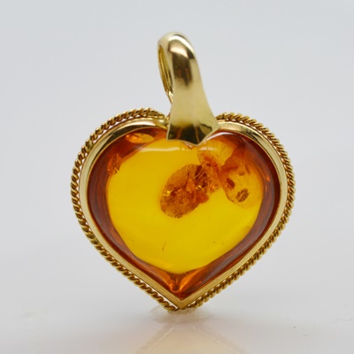 18K Yellow Gold Amber Puff Heart Pendant