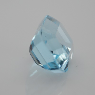 Loose 3.38 CT Natural Sky Blue Topaz Gemstone