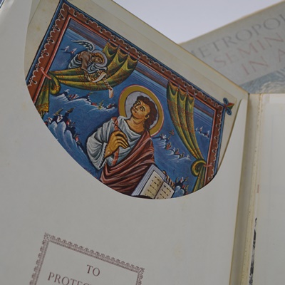 "Metropolitan Seminars Art" Hard Cover Book Collection, 13 Volume Set