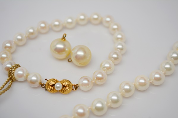 Imitation Pearl Bracelet and Necklace Set by Noriko