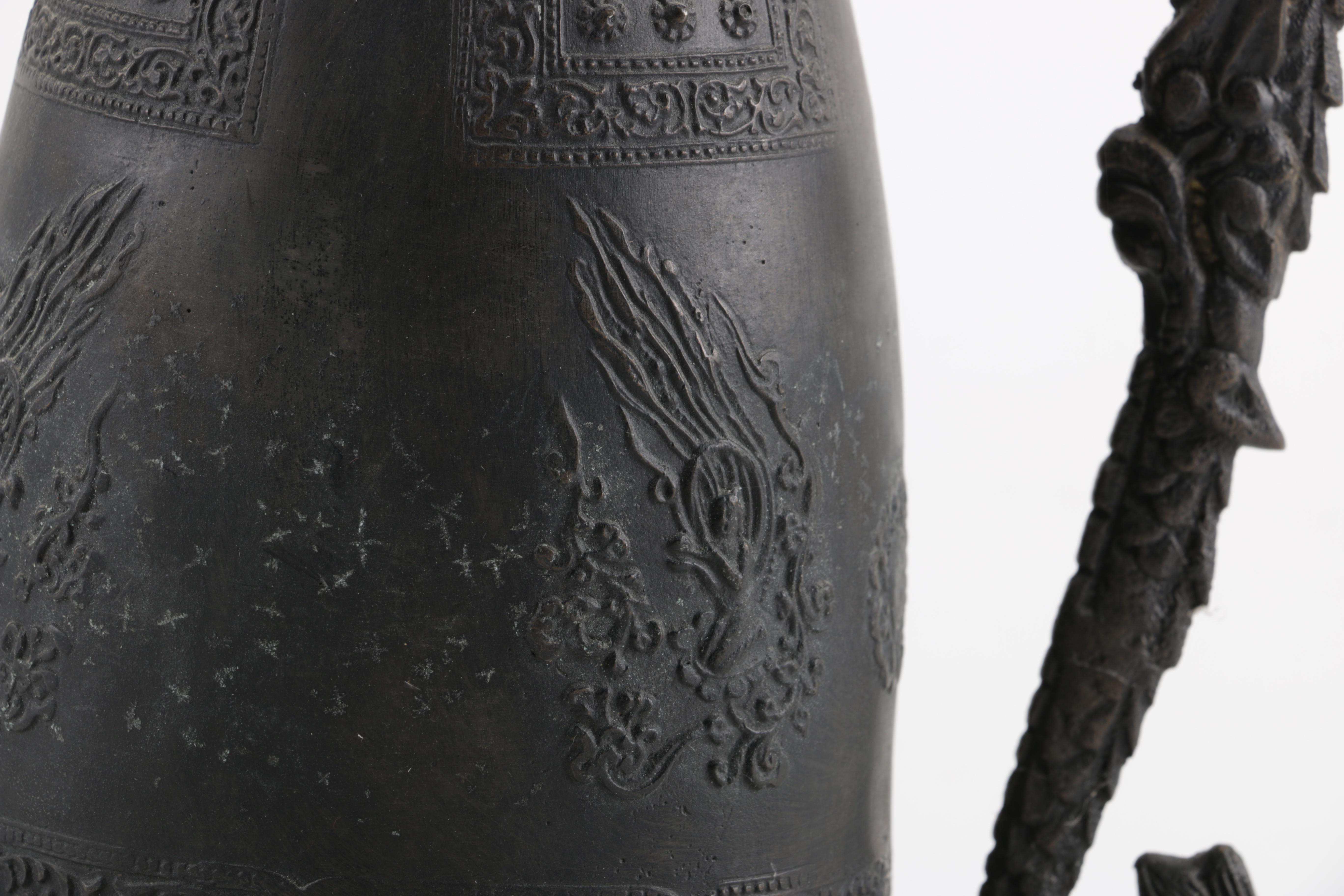 Black Metal East Asian Bell