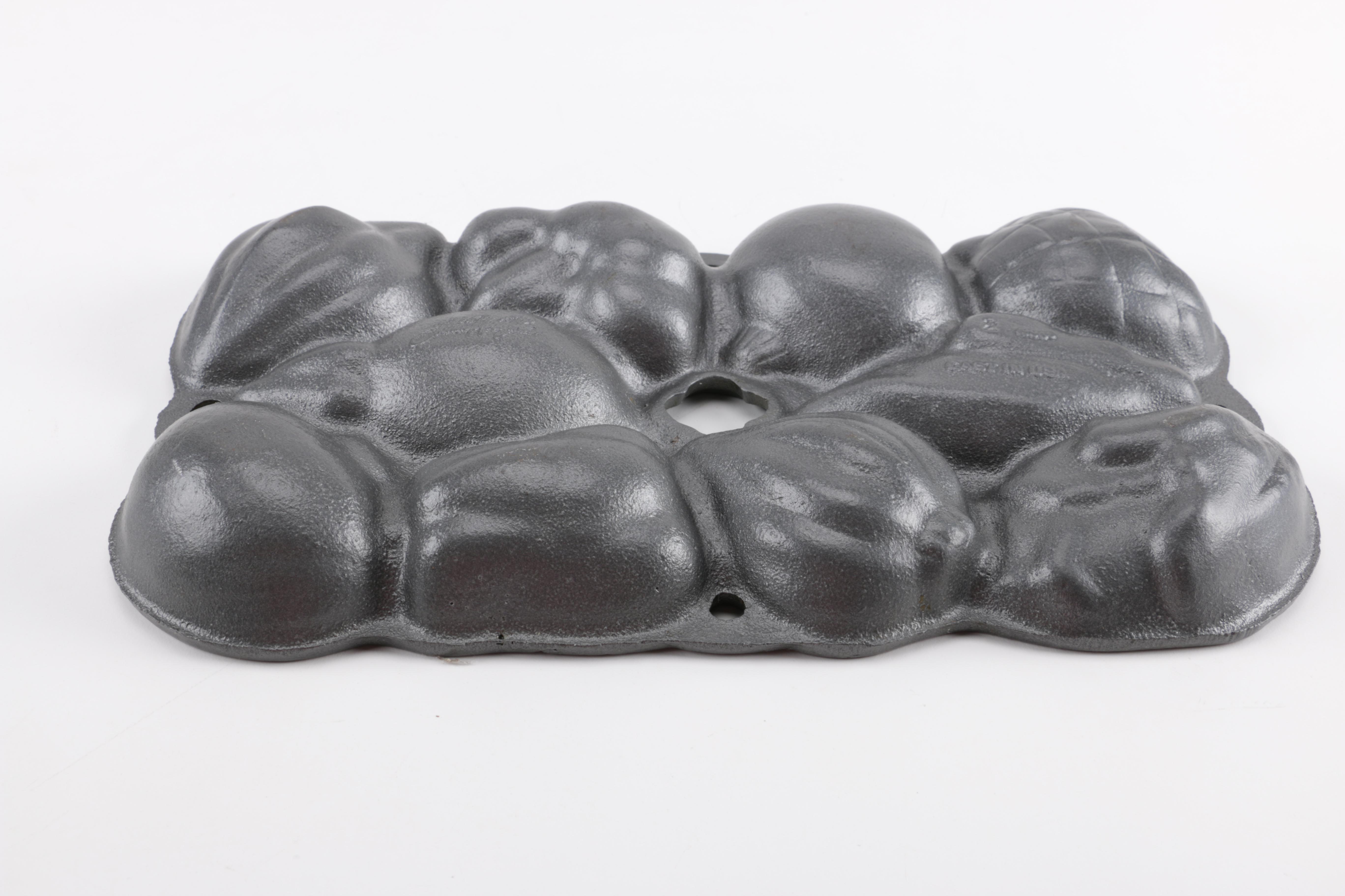 Grey Metal Vegetable Mold Baking Tray