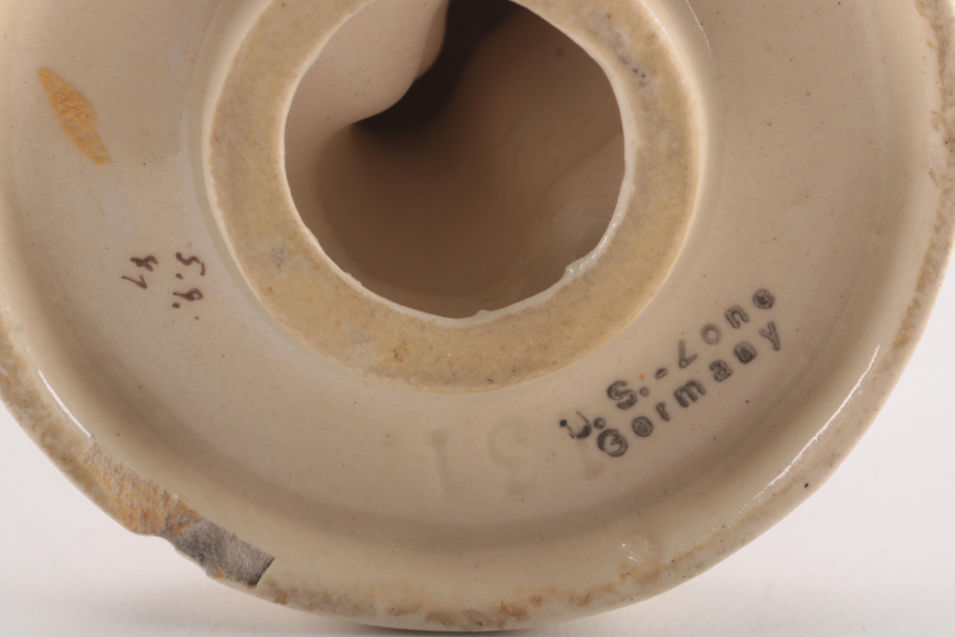 1941 Hummel Figurine 131 "Street Singer"