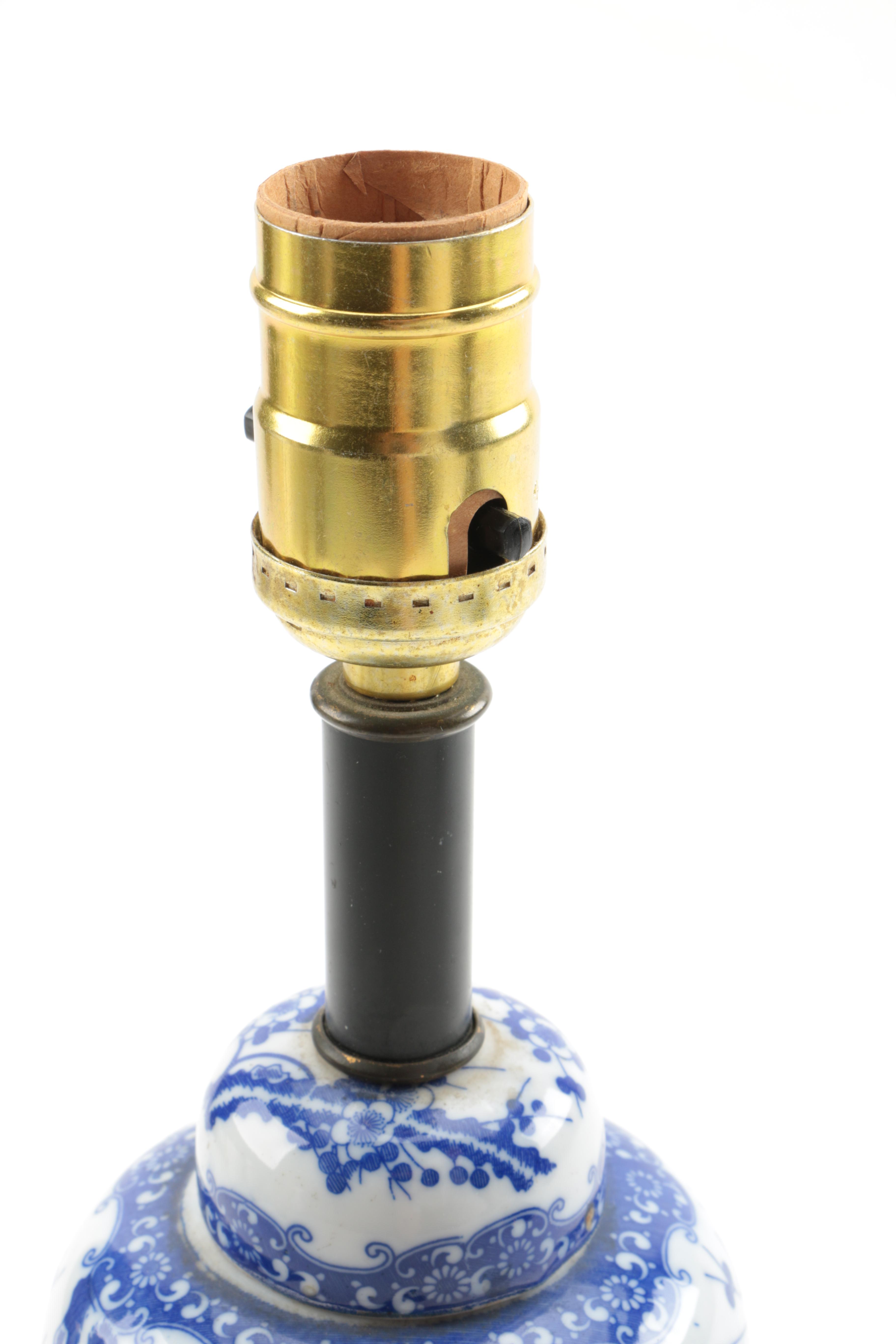 Blue and White Ginger Jar Table Lamp with Metal Stand