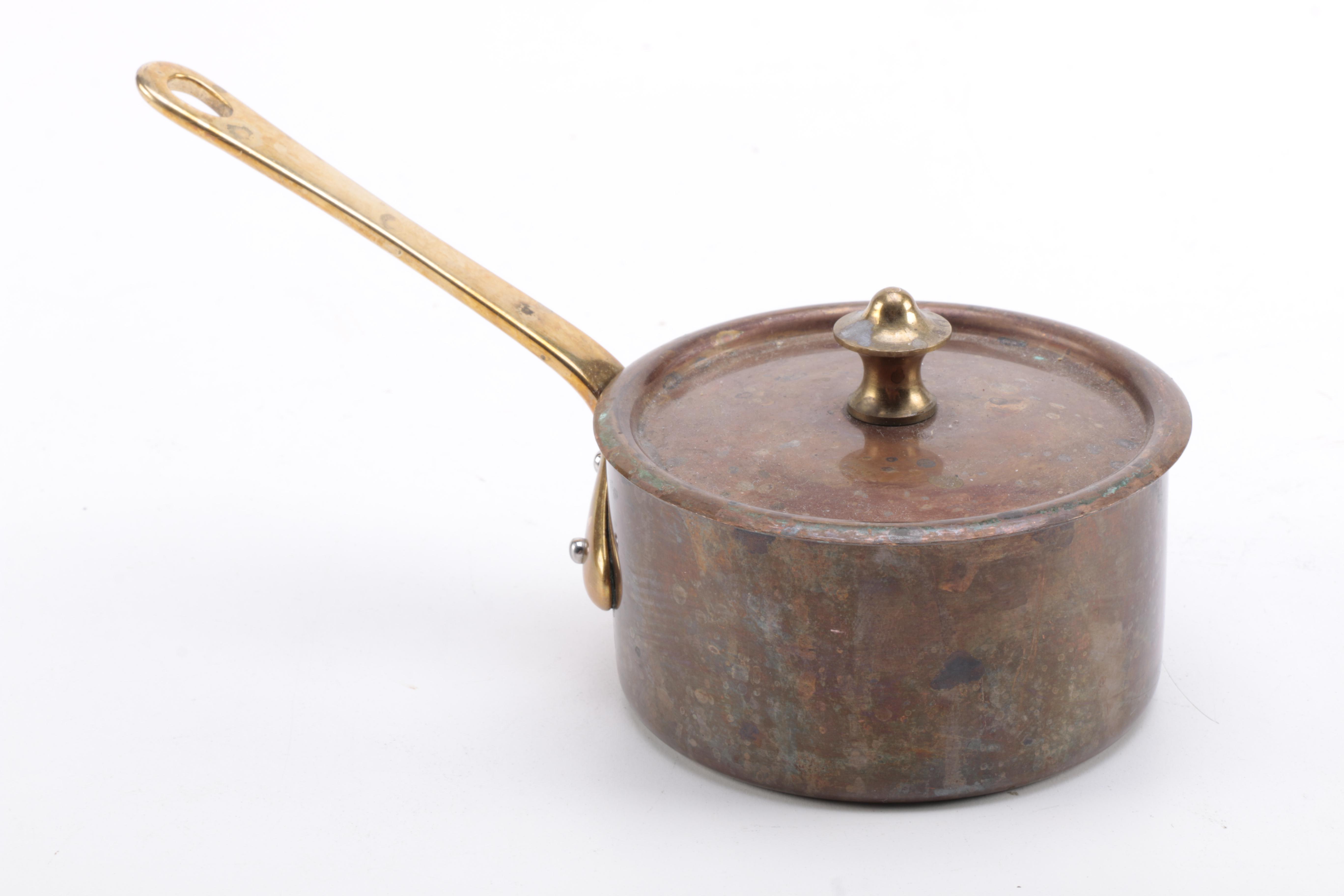 Steel Cooking Pots Featuring All-Clad