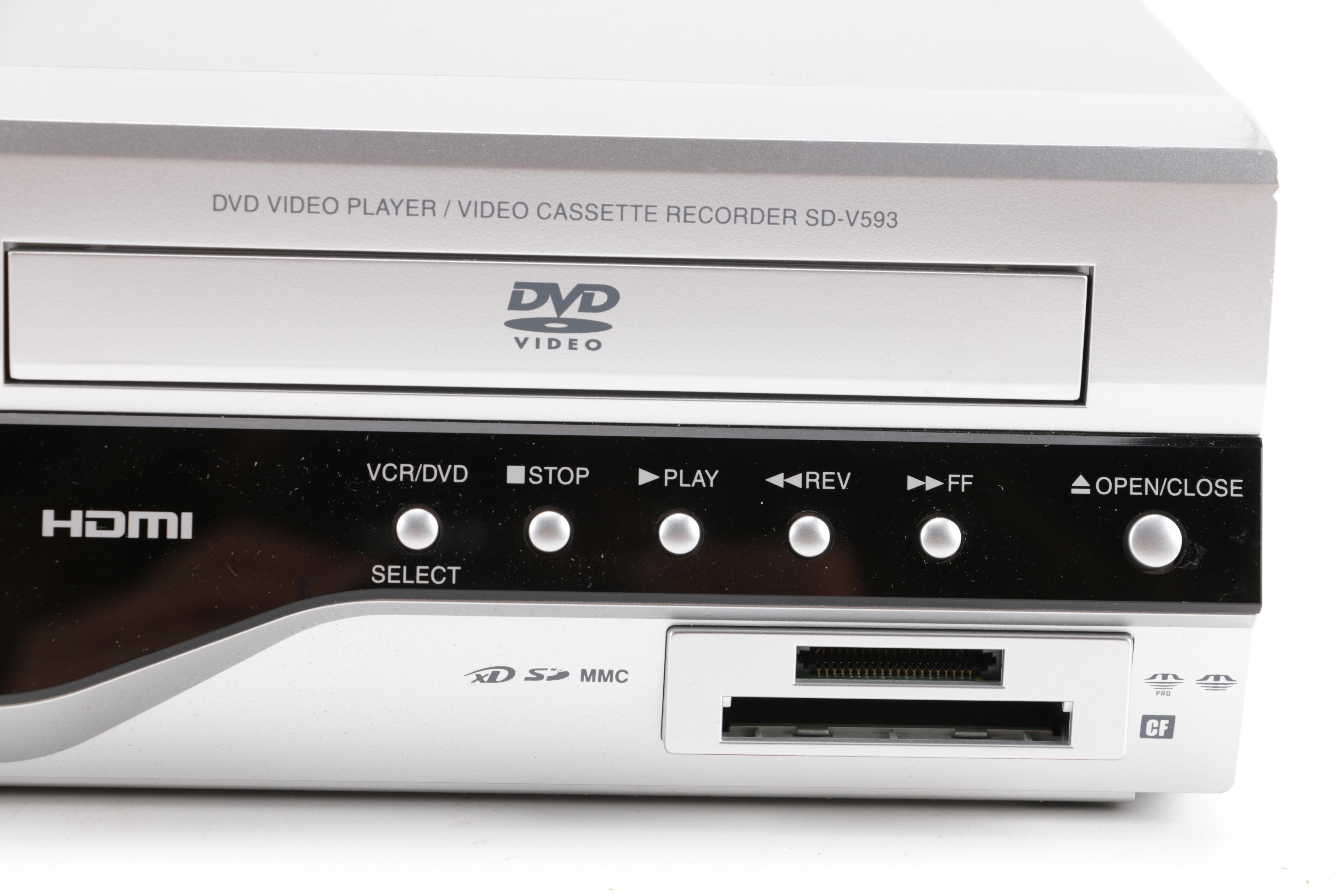 Toshiba VHS and DVD Player and Remote