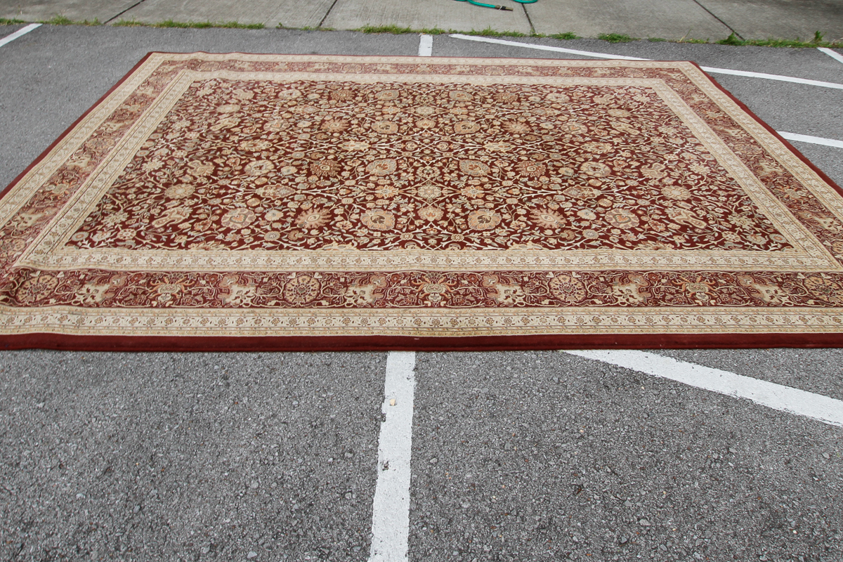 Royal Treasure Machine Made Area Rug