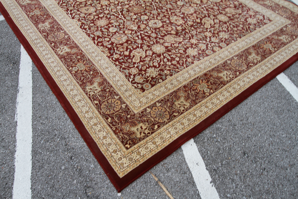 Royal Treasure Machine Made Area Rug