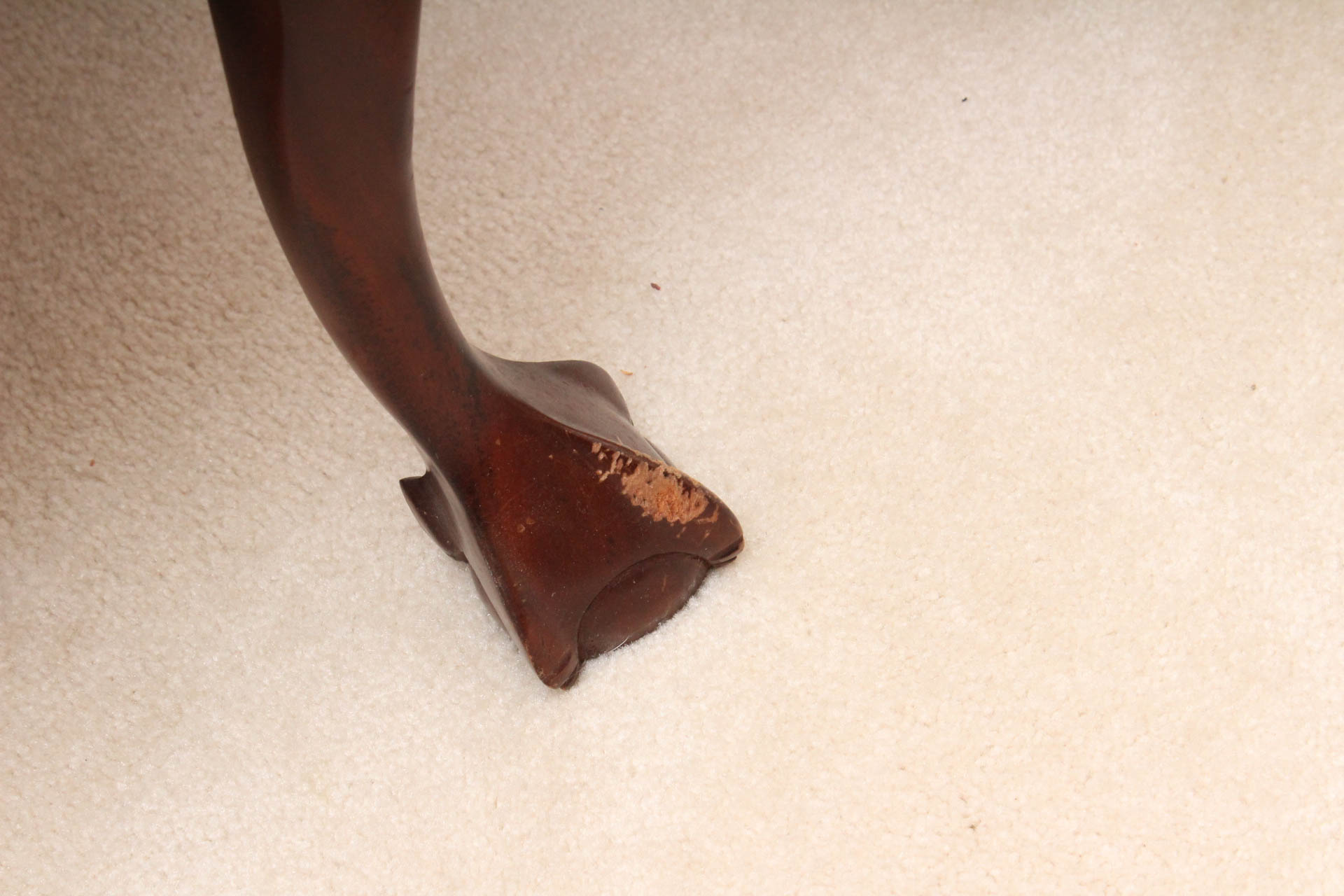 Chippendale Style Window Bench With Jacquard Fabric