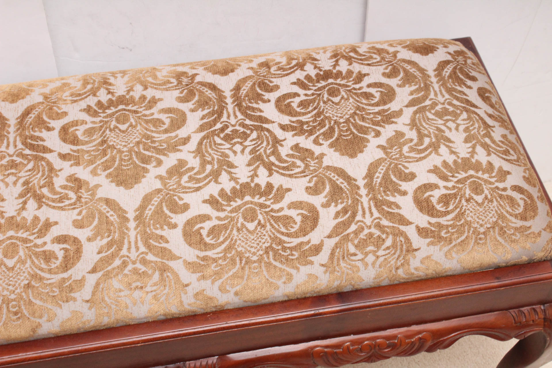 Chippendale Style Window Bench With Jacquard Fabric