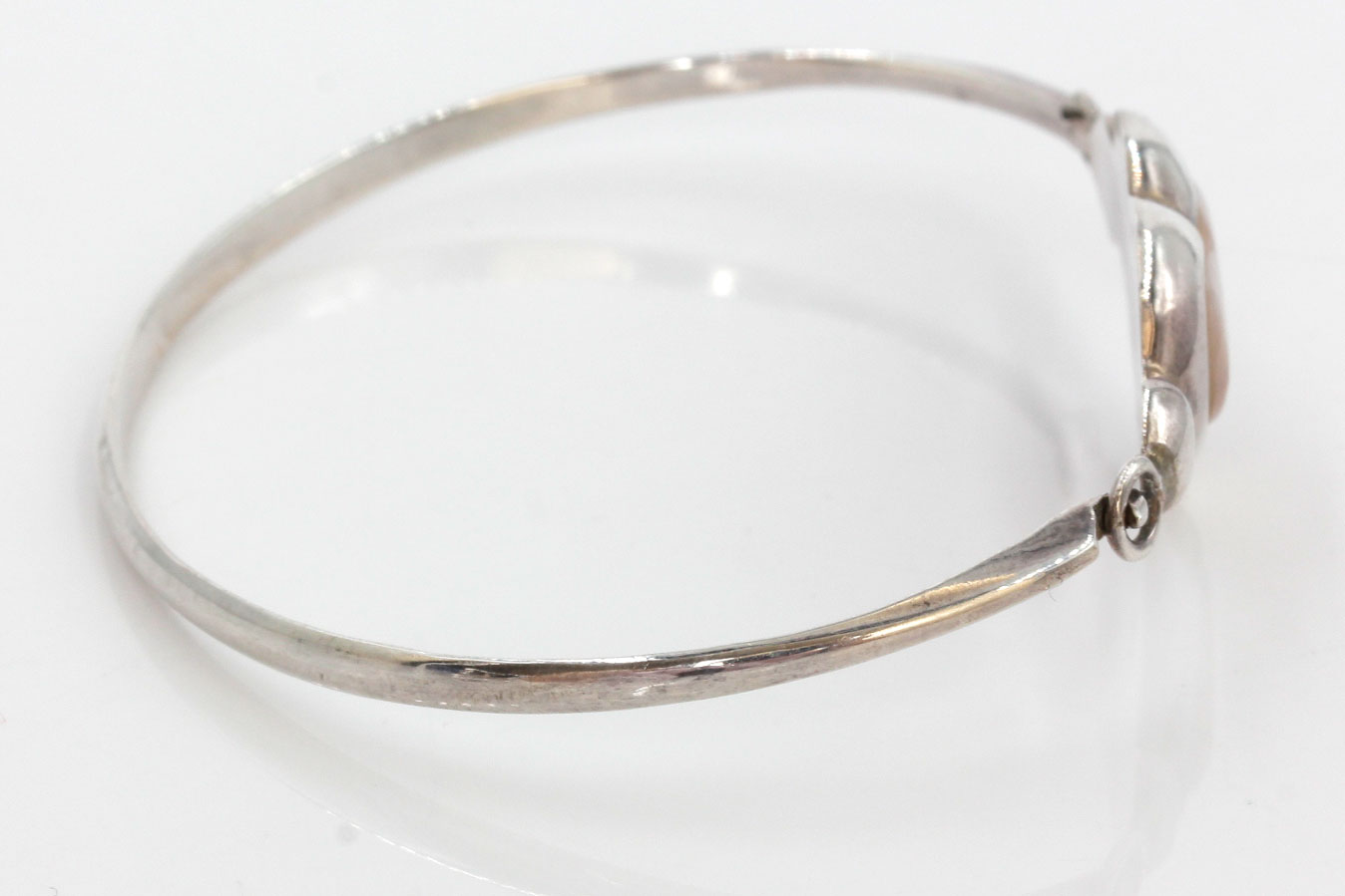 Sterling Silver Mother of Pearl Heart Bangle