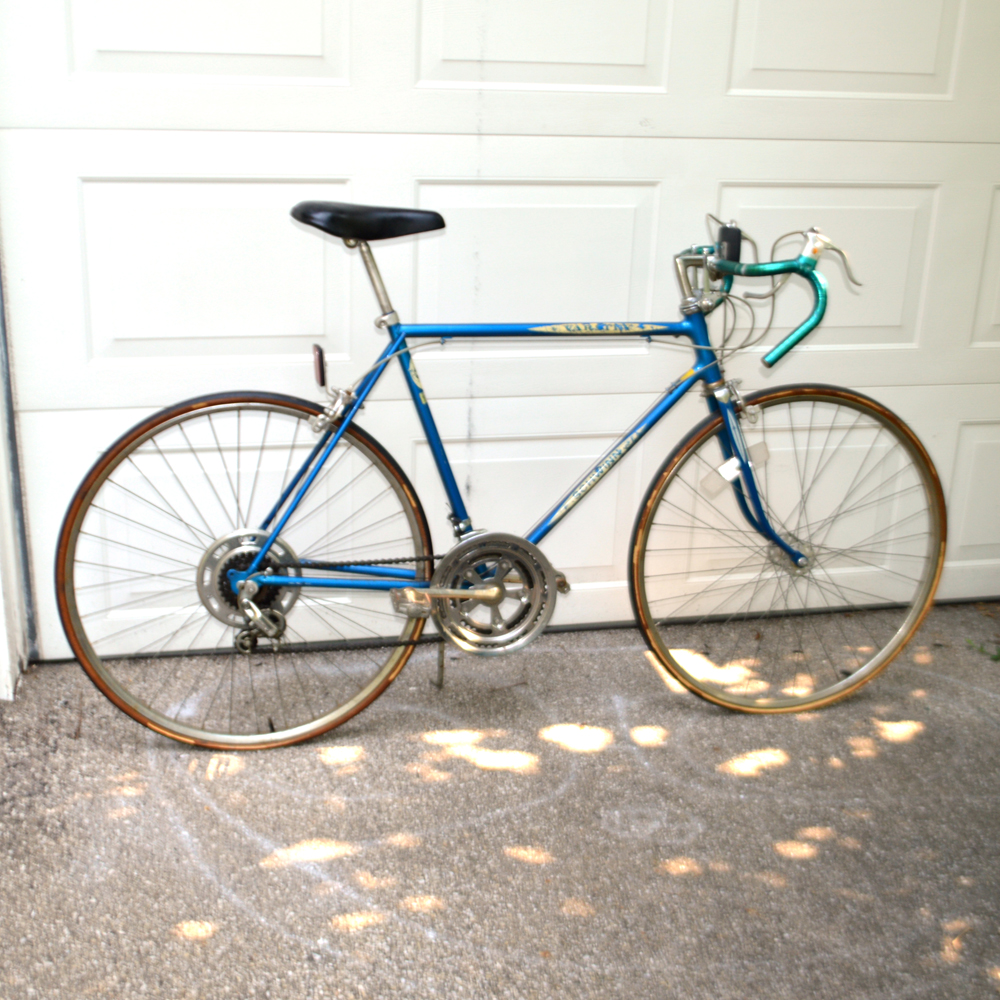 Vintage Schwinn "Varsity" Road Bicycle