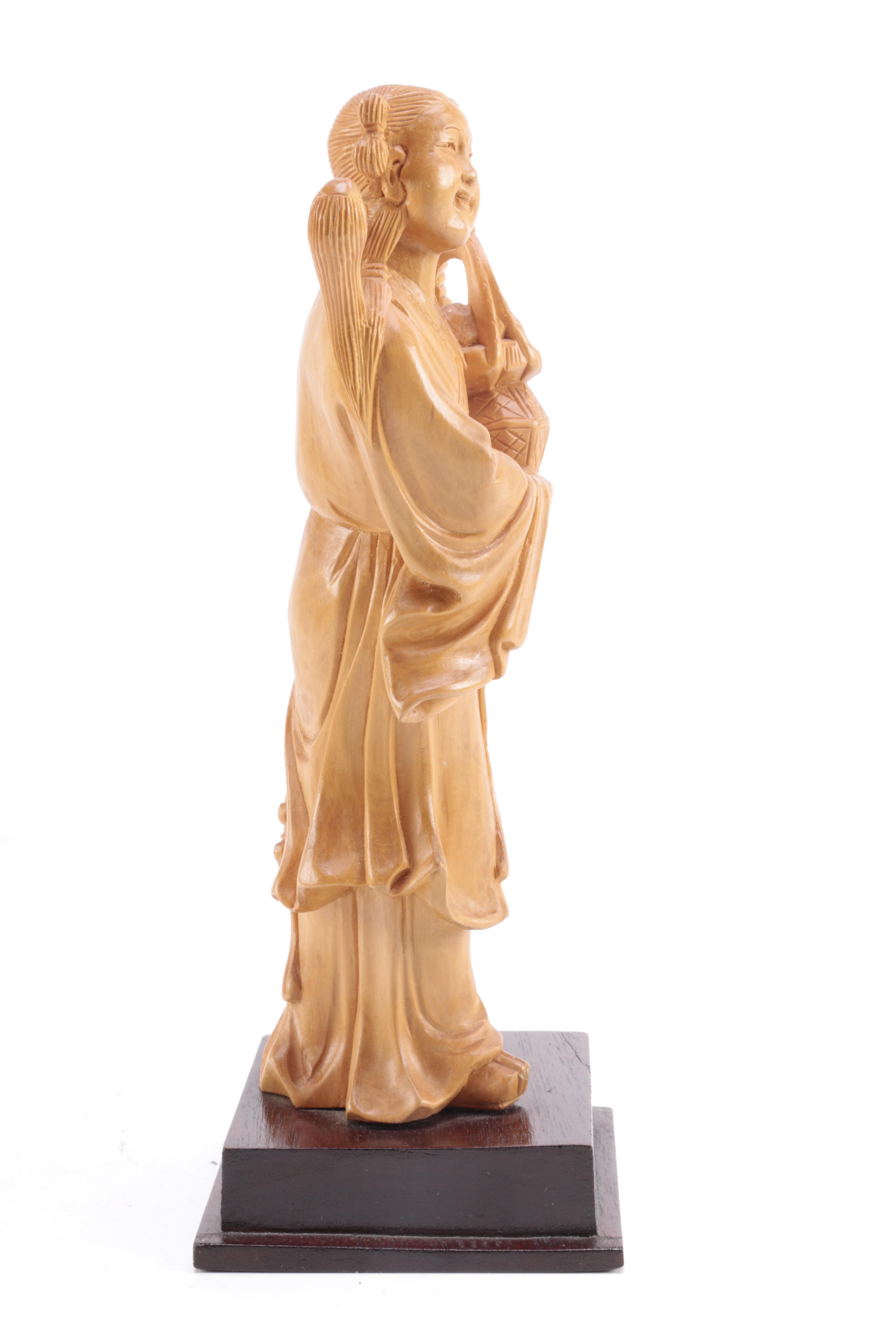 Assortment of Home Décor and Collectibles