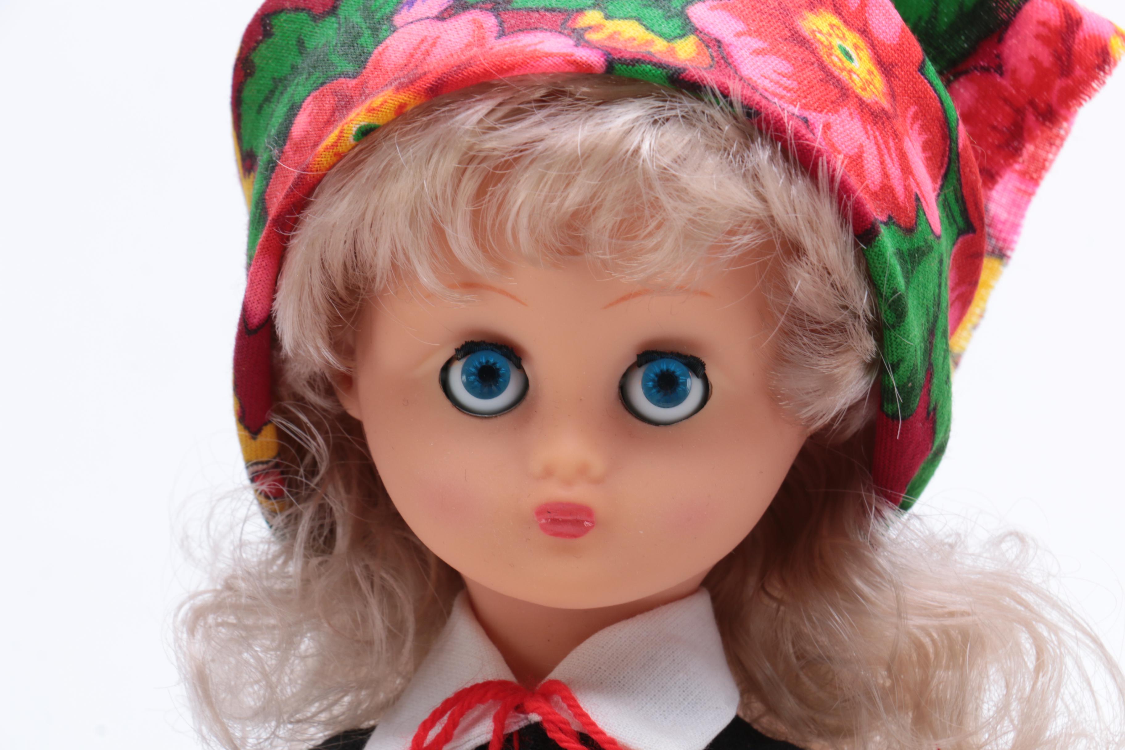 Four Polish Lowiczanka Dolls