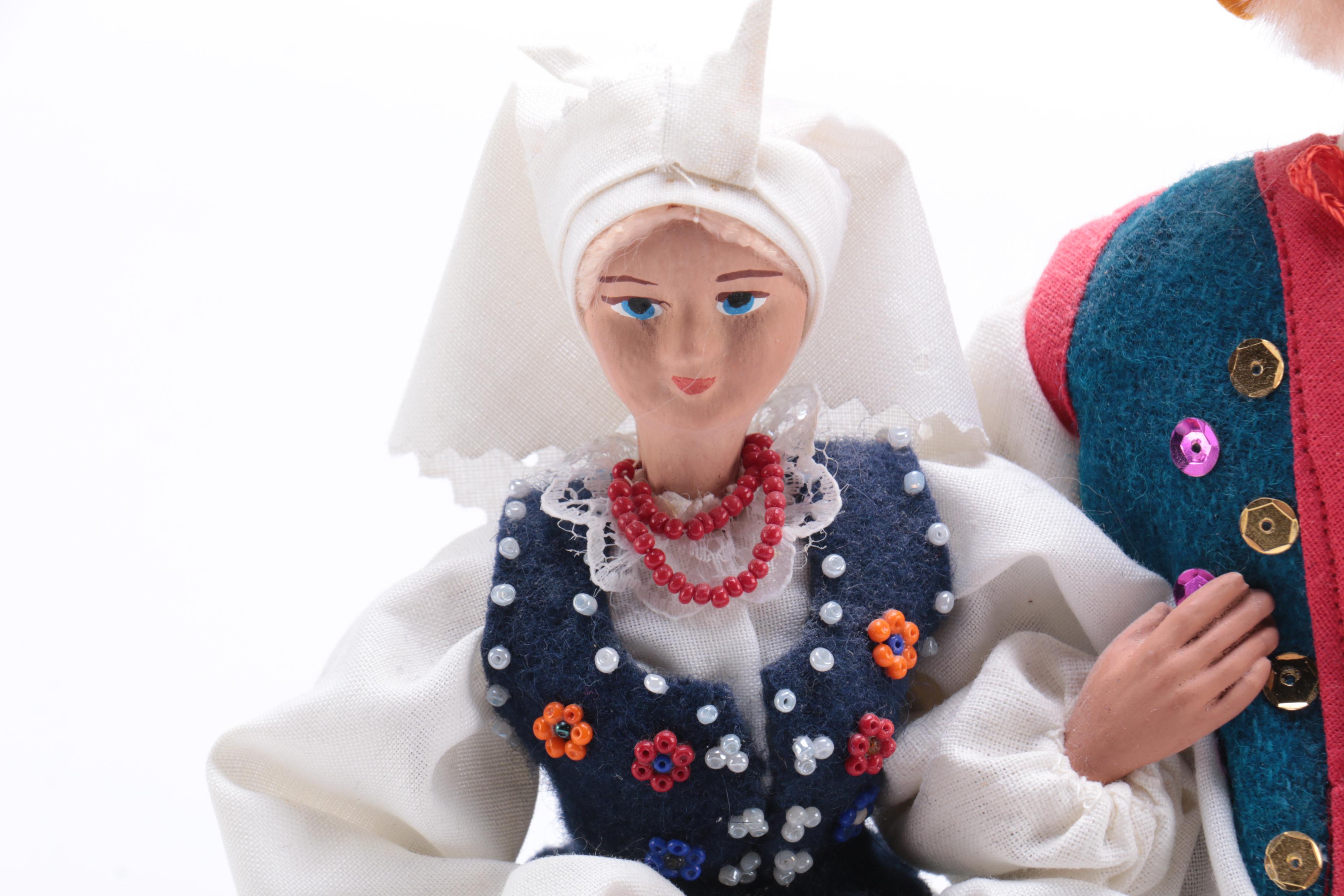 Polish Folk Man and Woman Figurine