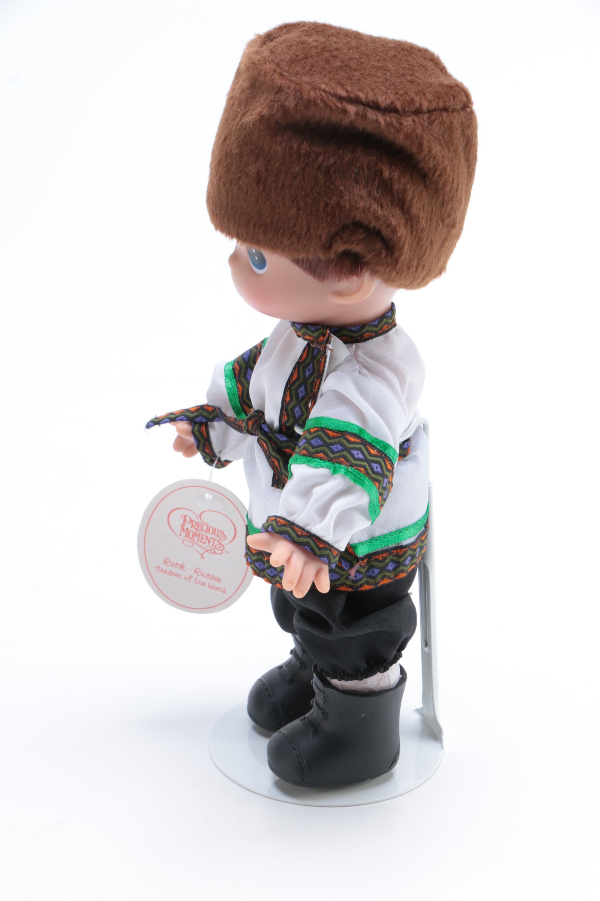 Pair of Precious Moments "Children of the World" Dolls