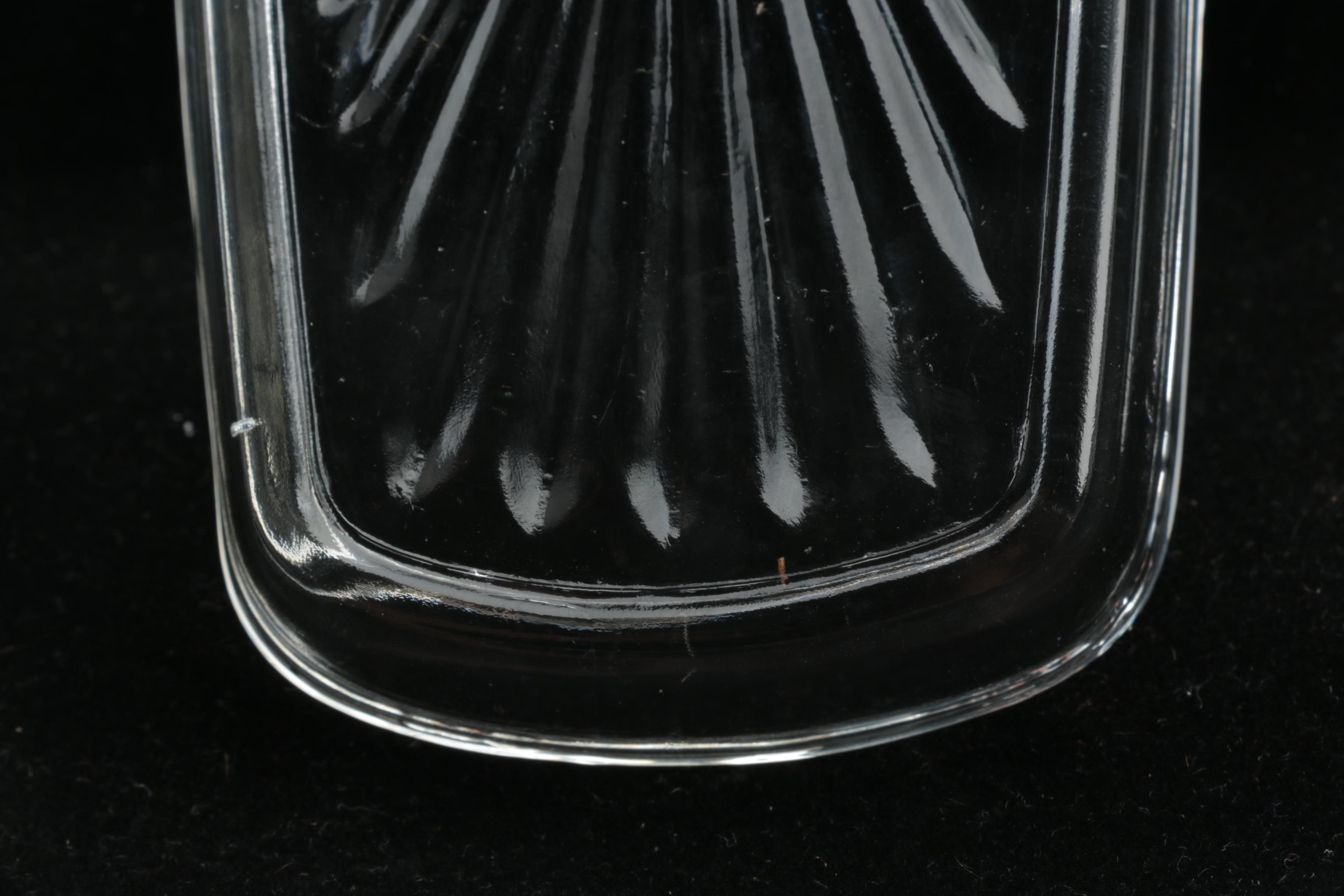 Assorted Glassware Including Cartier "Des Must"