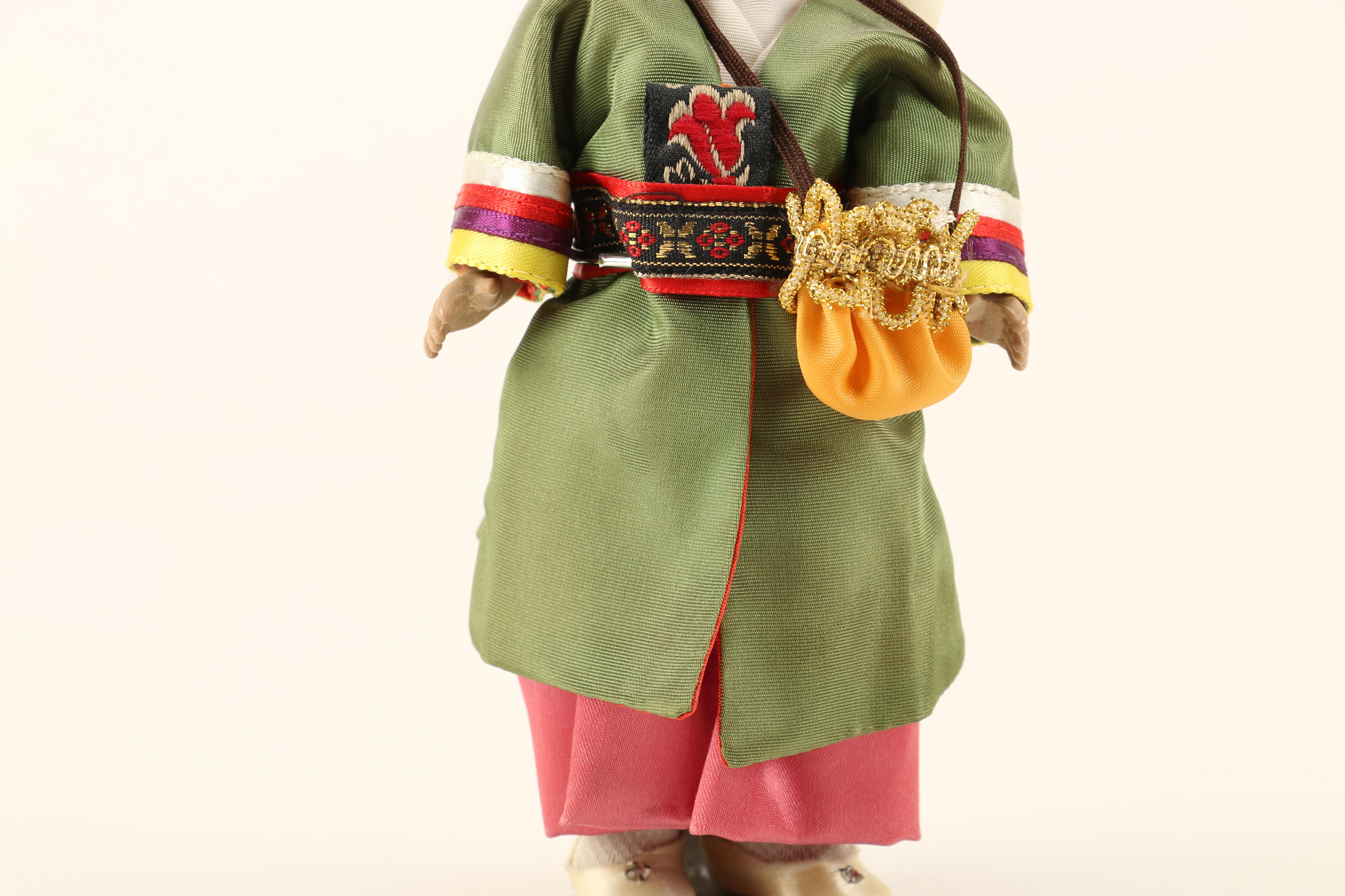 Assortment of Porcelain Dolls including Madame Alexander