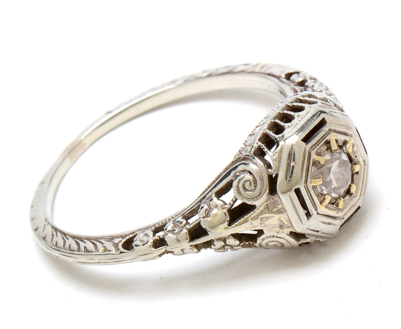 Edwardian 18K White Gold Filigree Diamond Engagement Ring