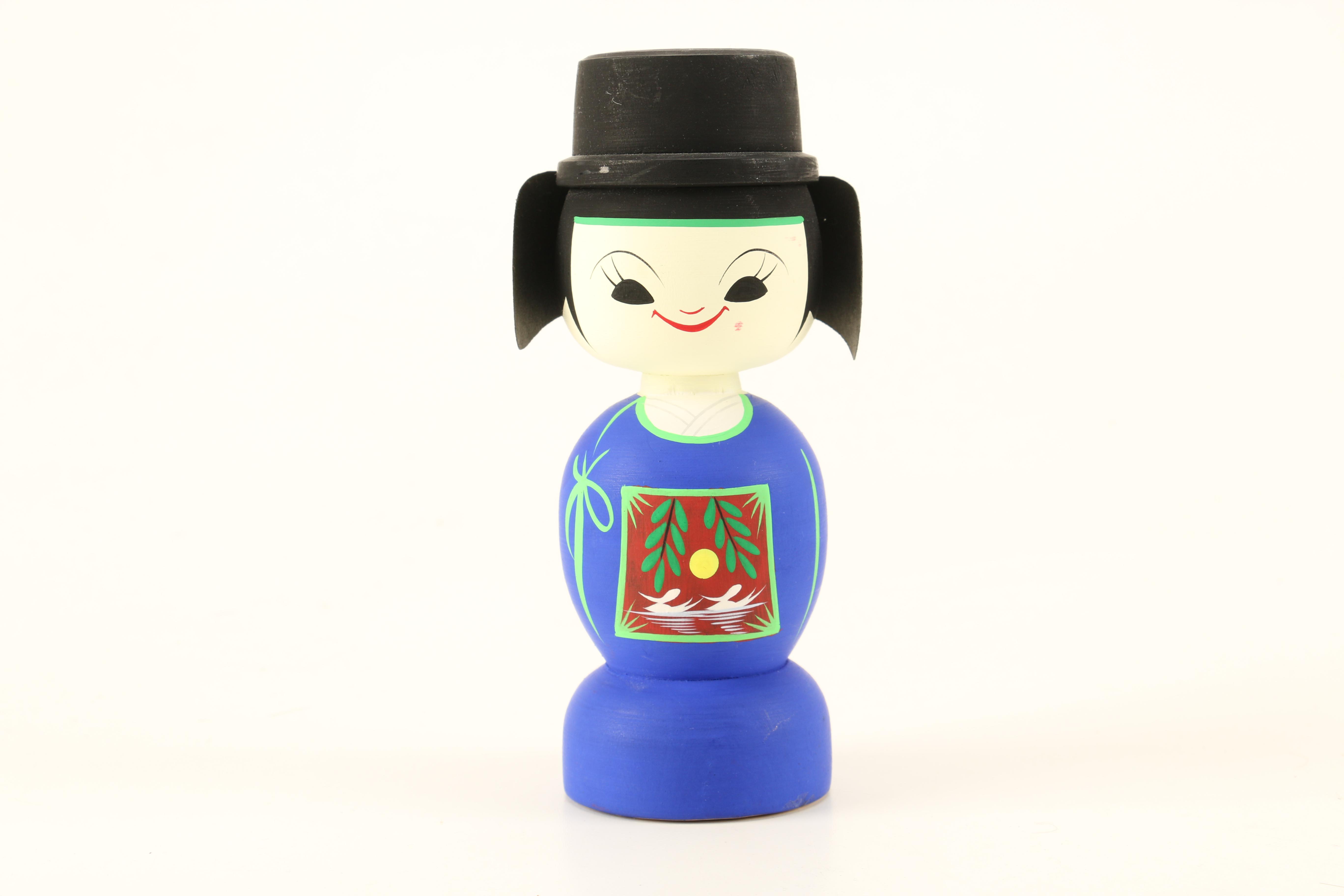Korean Painted Wood Doll Couple