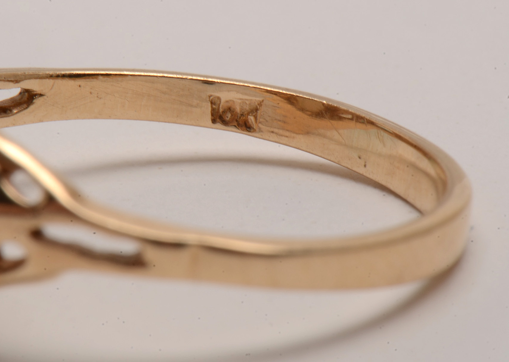 Vintage 10K Yellow Gold Opal Ring