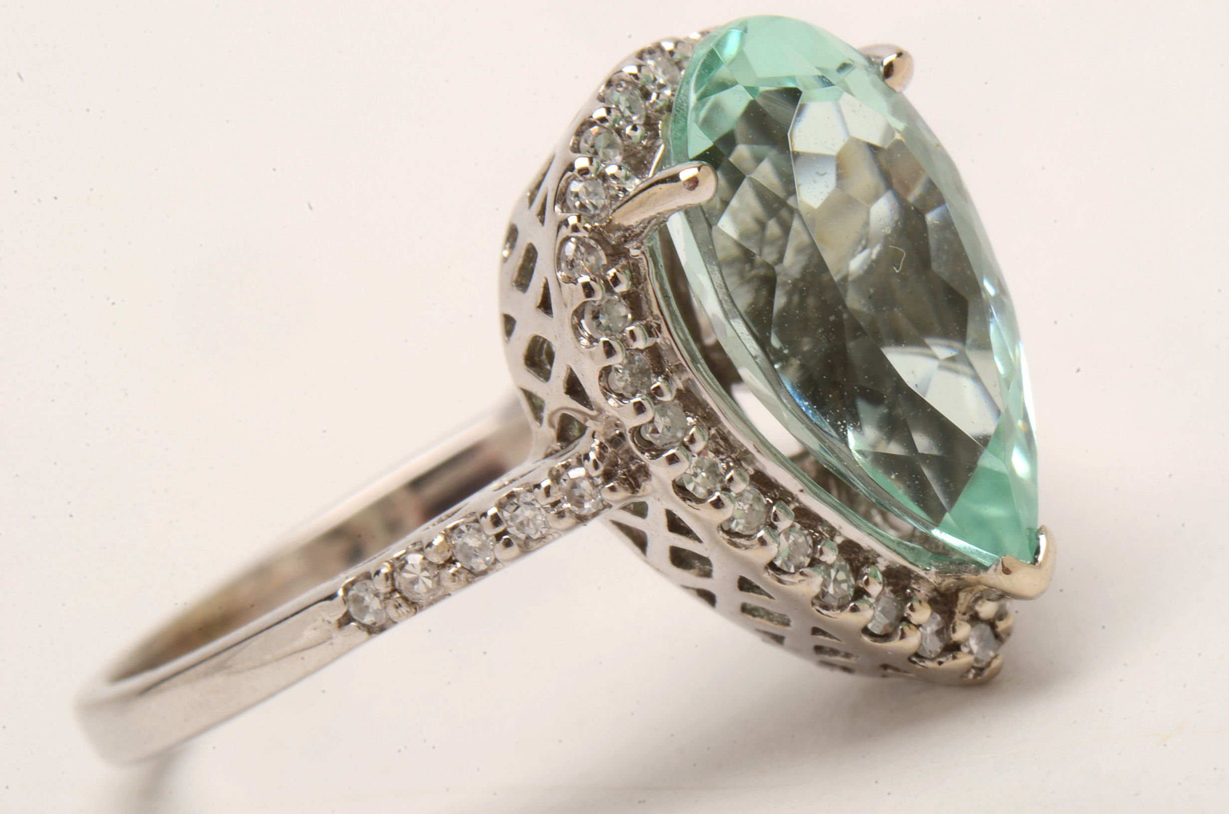 14K White Gold 4.14 Carats Tourmaline Diamond Statement Ring