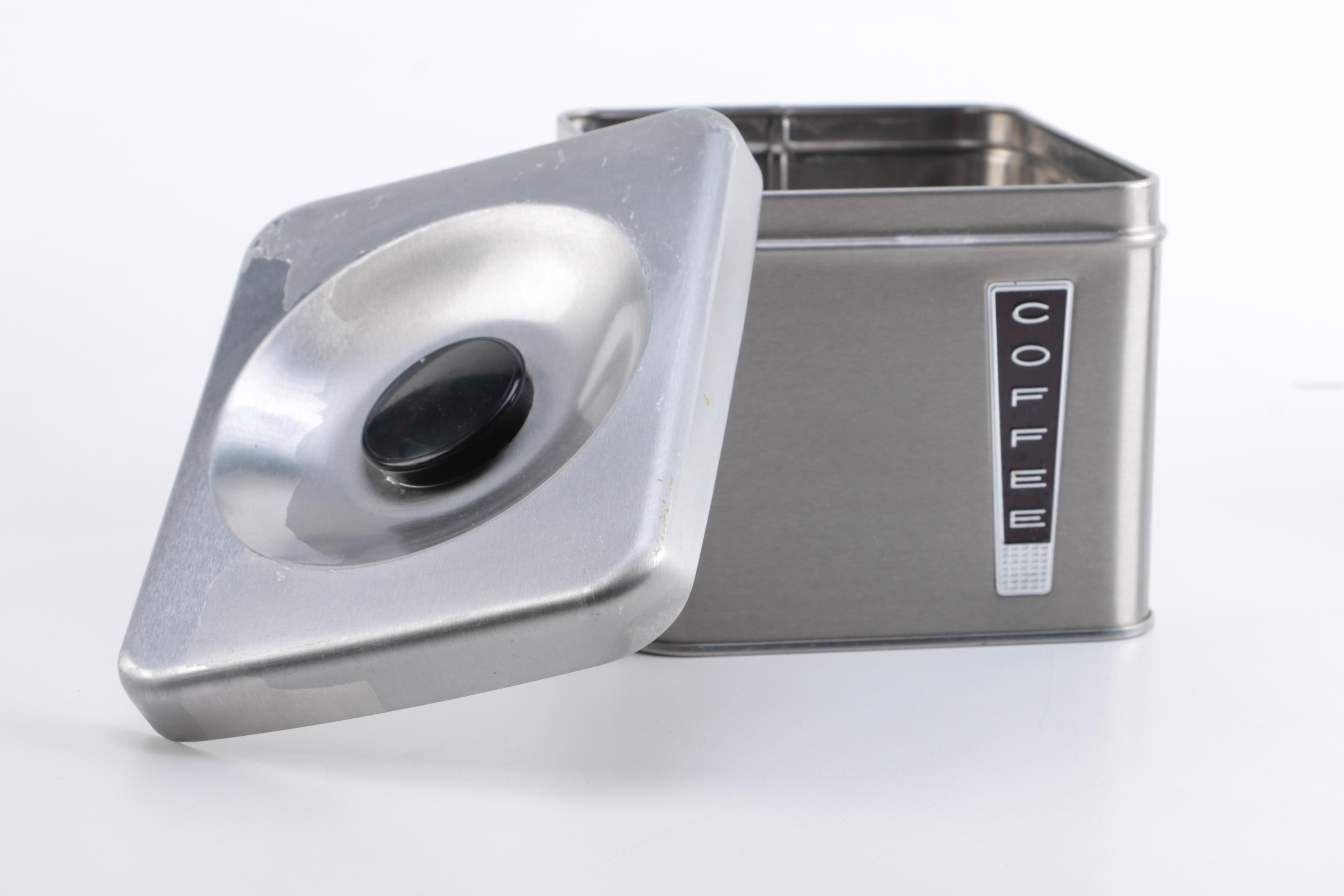 Assortment of Vintage Kitchenware