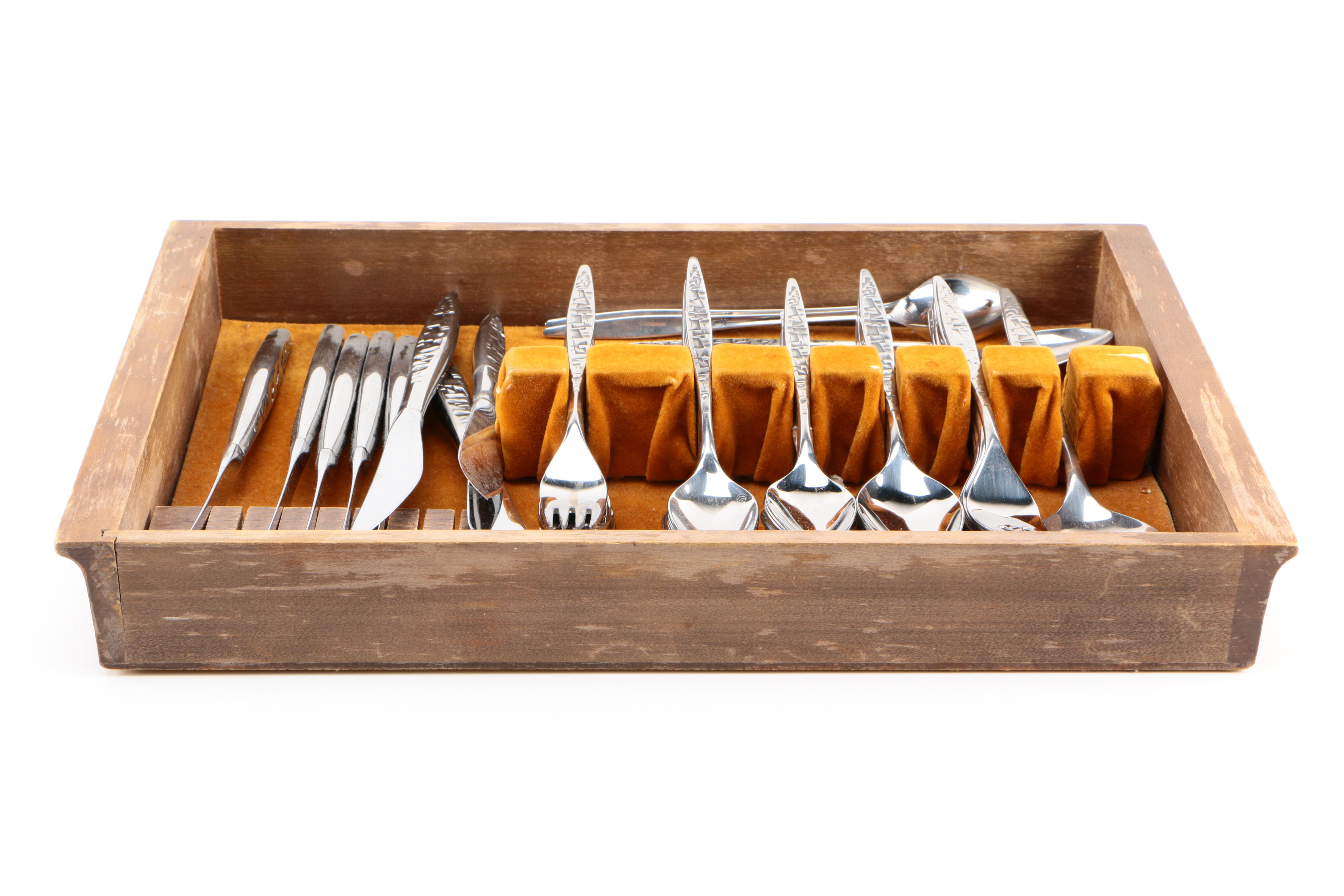 Lyon Stainless "Cortez" Flatware Set
