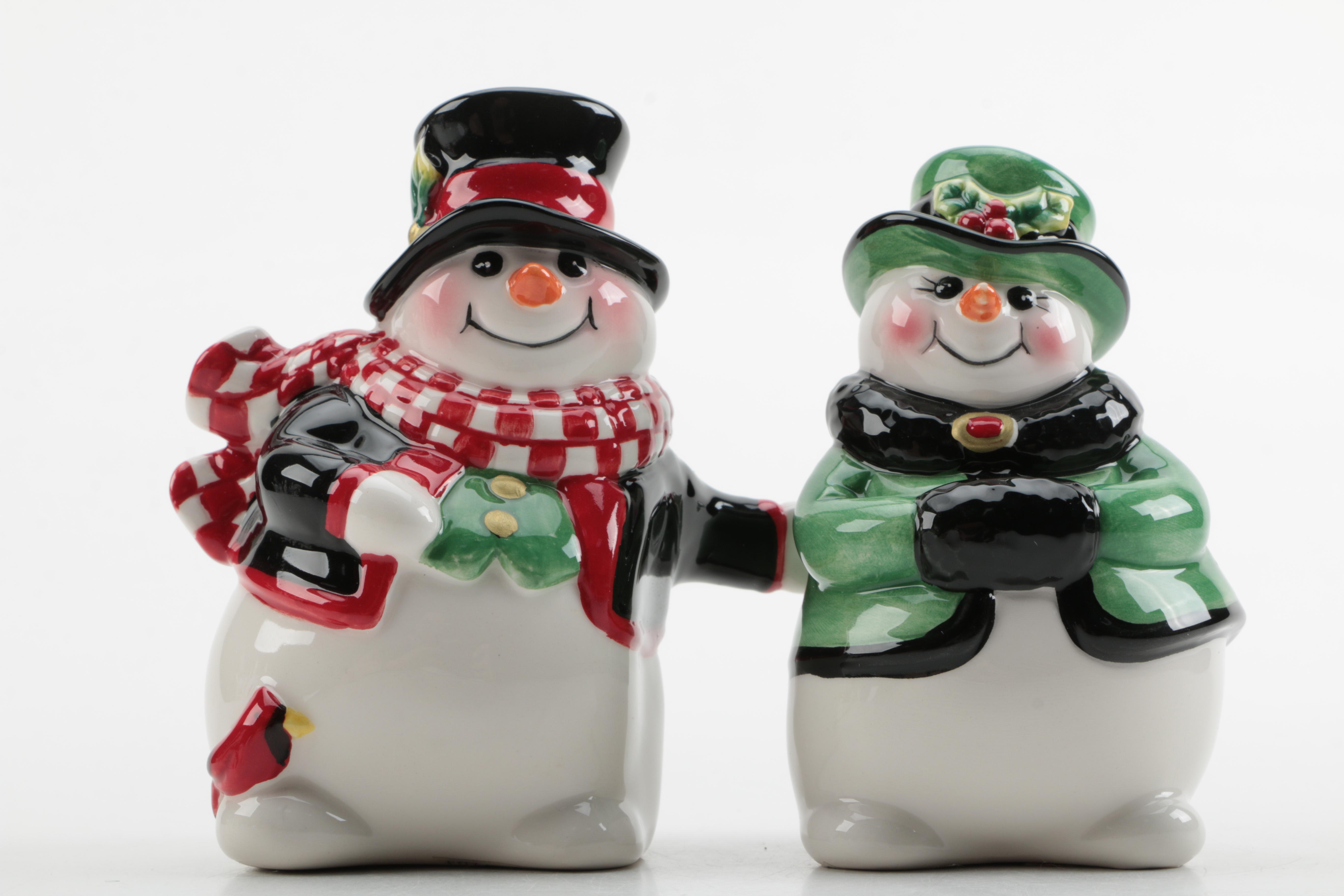 Fitz and Floyd Snowmen With Present Style Salt and Pepper Shakers