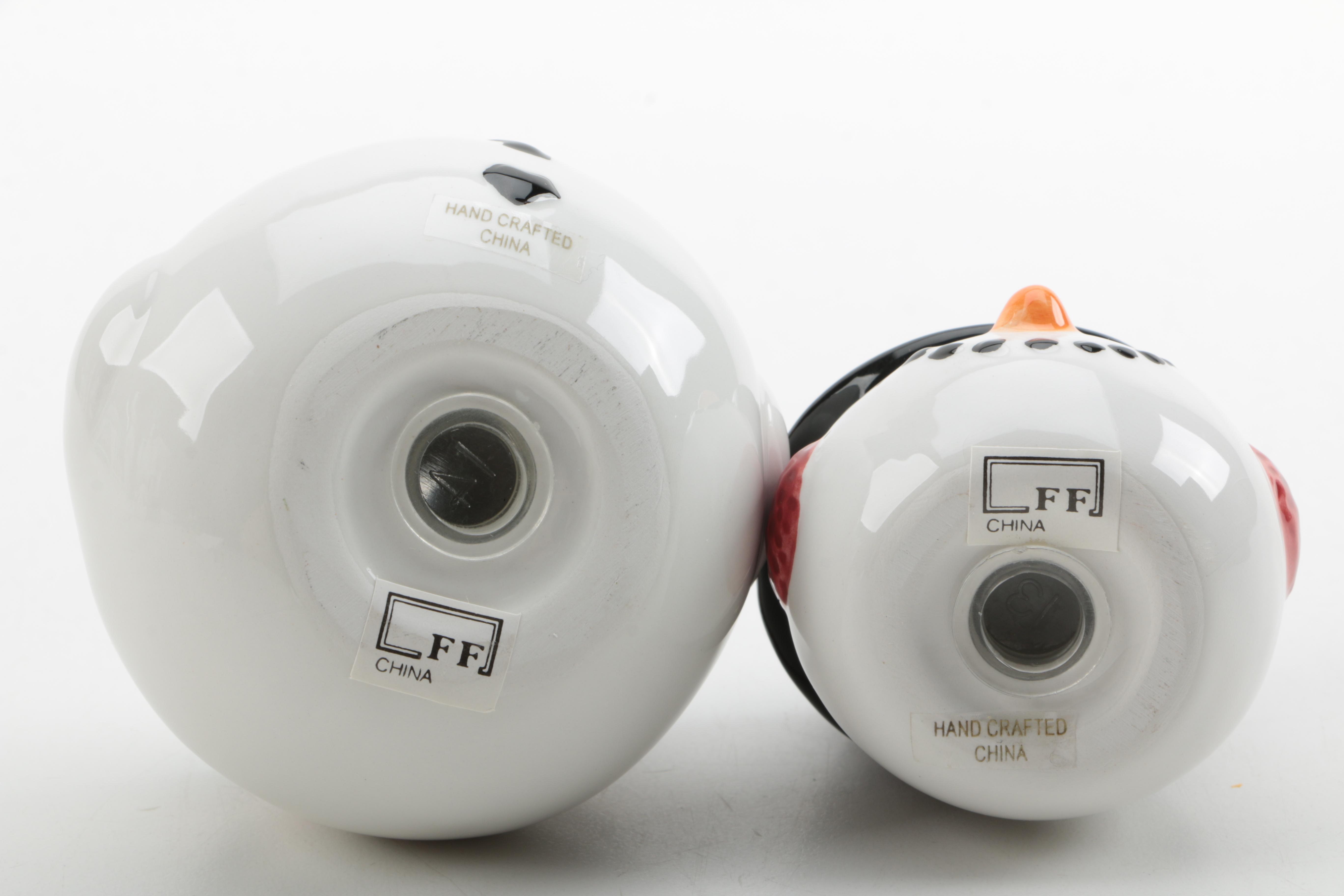 Fitz and Floyd Snowmen With Present Style Salt and Pepper Shakers