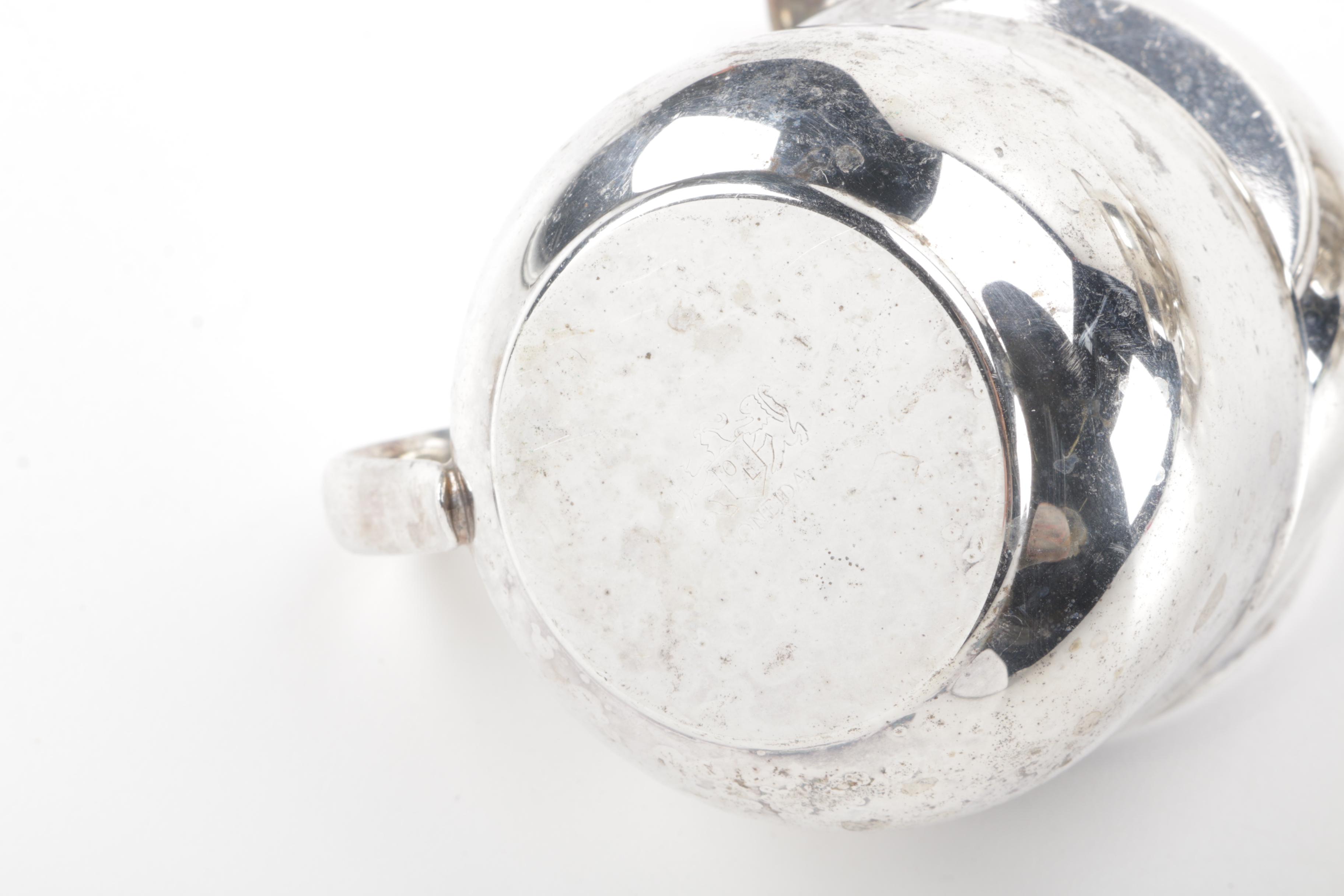 Oneida Silver Plate Punch Bowl With Accessories