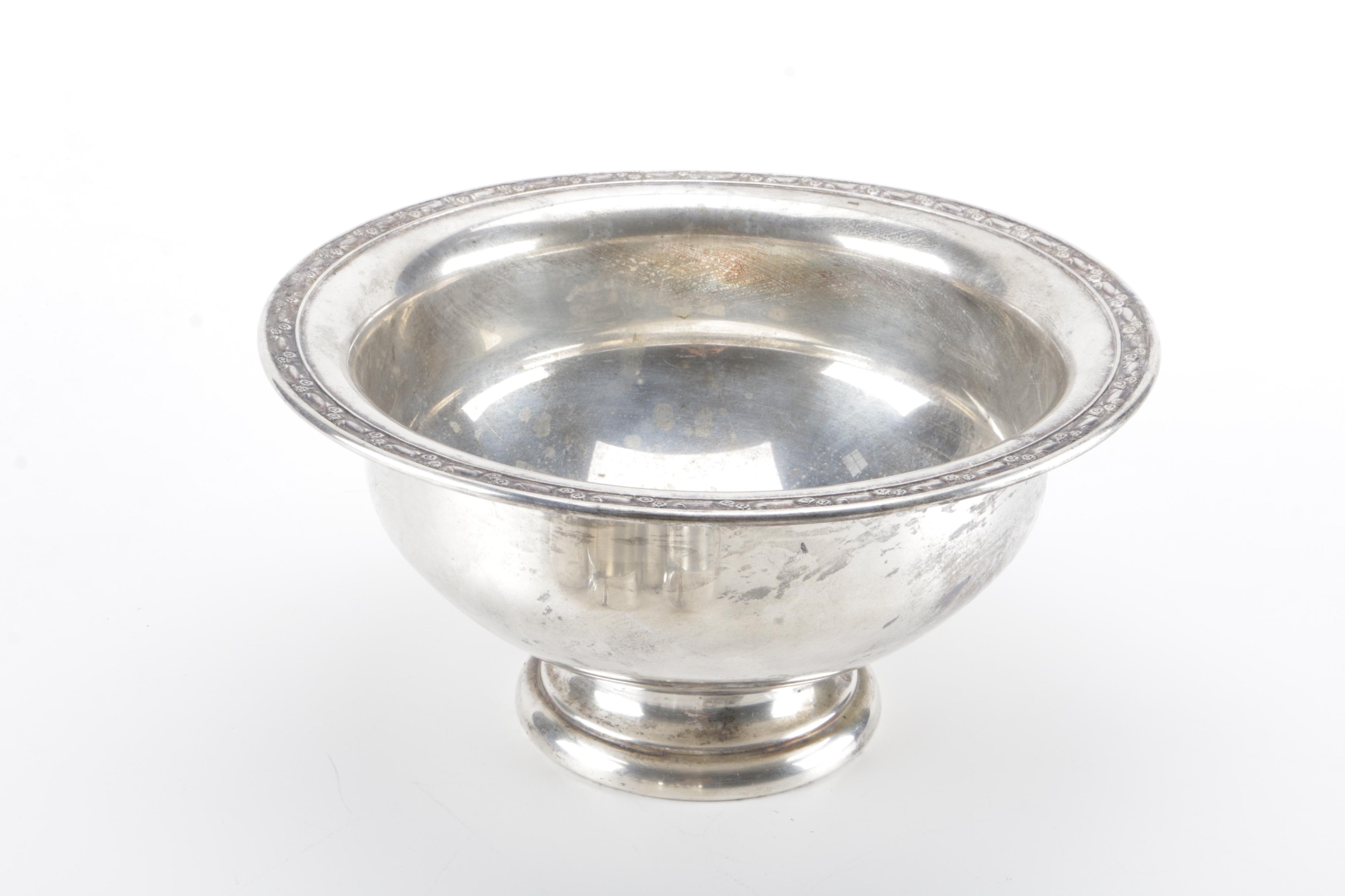 Oneida Silver Plate Punch Bowl With Accessories