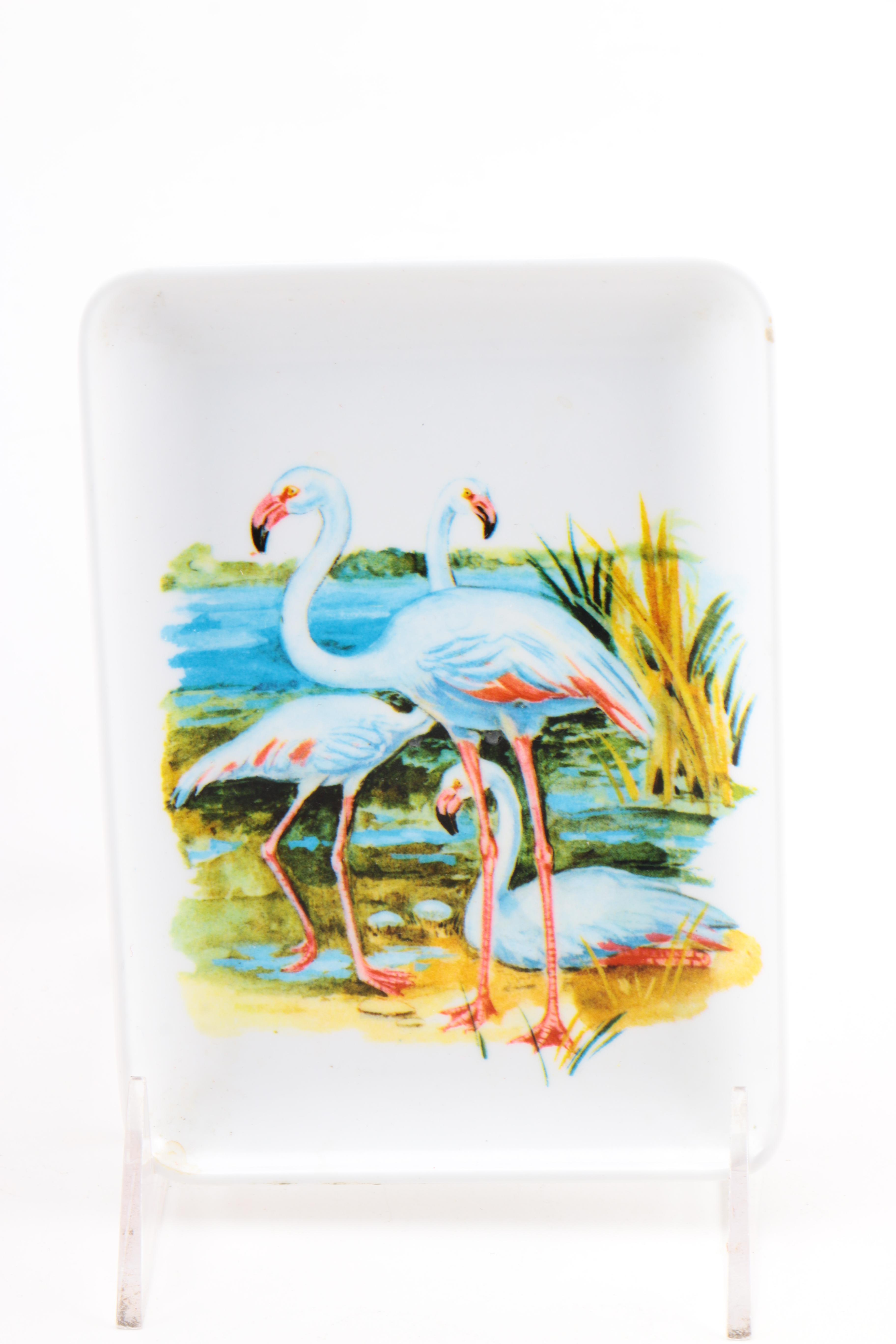 Assortment of Vintage Kitchenware, Including Pyrex