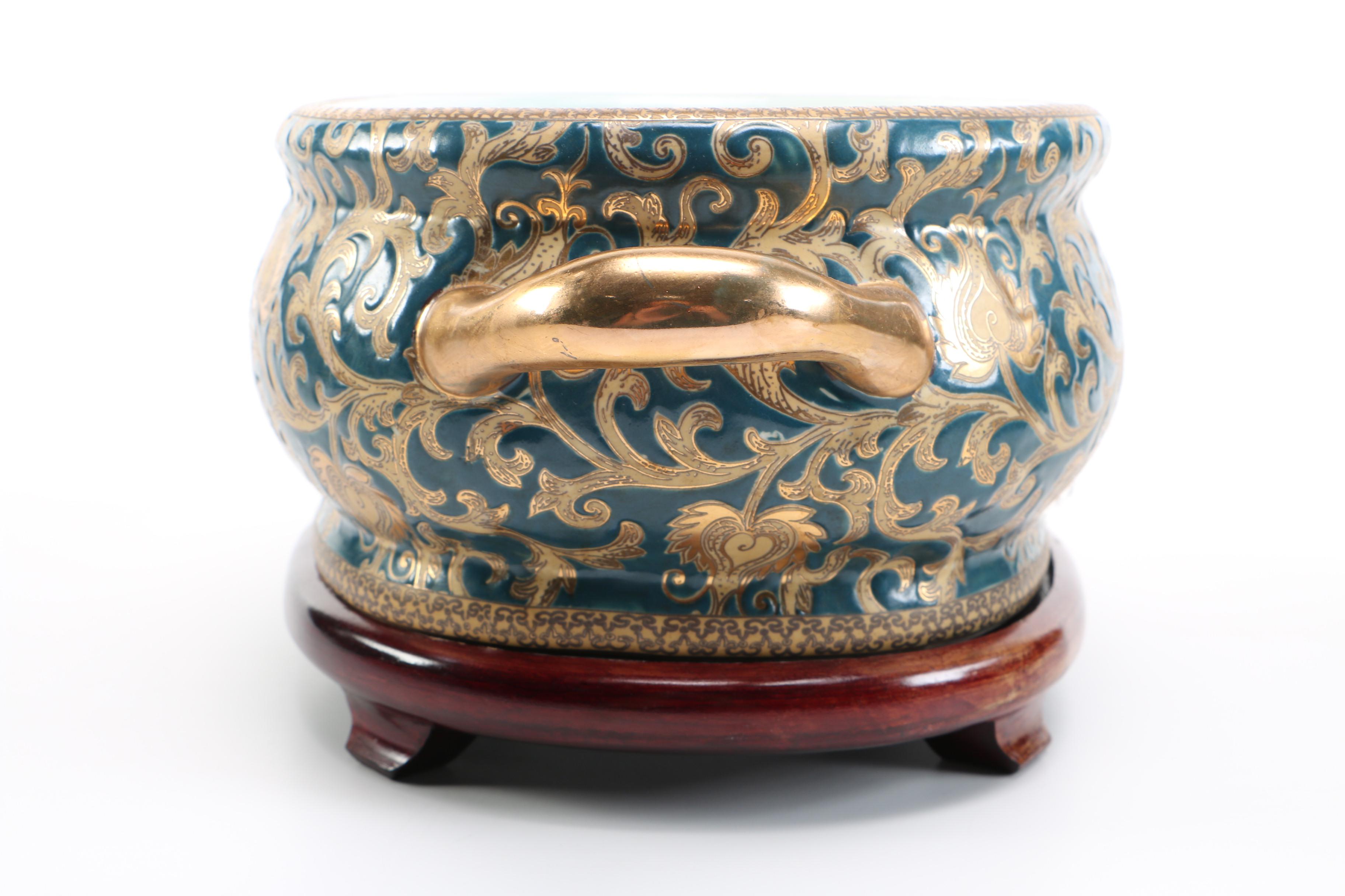 Decorative Chinese Ceramic Foot Bath and Wooden Stand