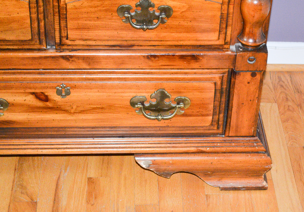 Chippendale Style Chest of Drawers with Mirror