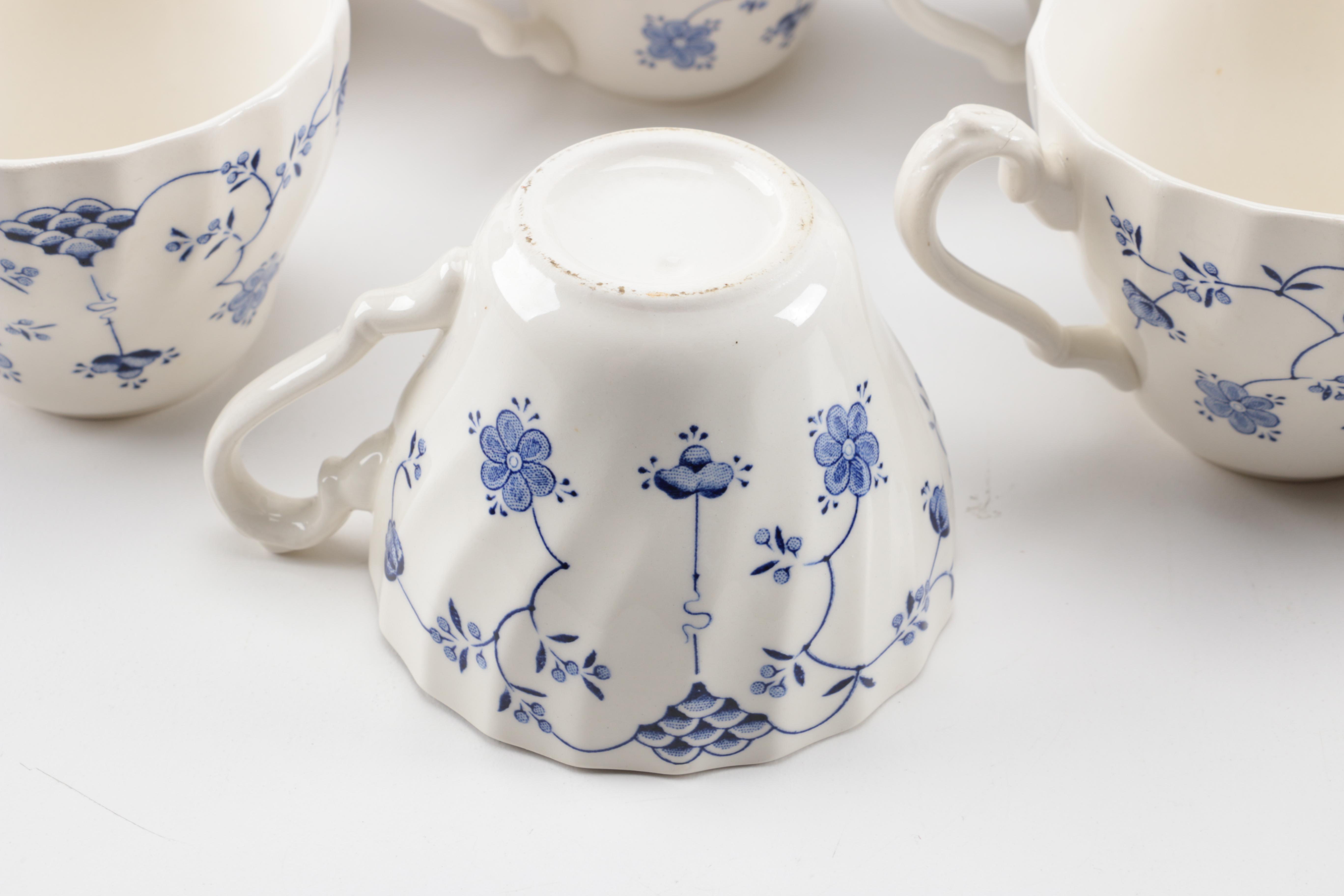 Churchill "Finlandia Swirl" Dinner  Service