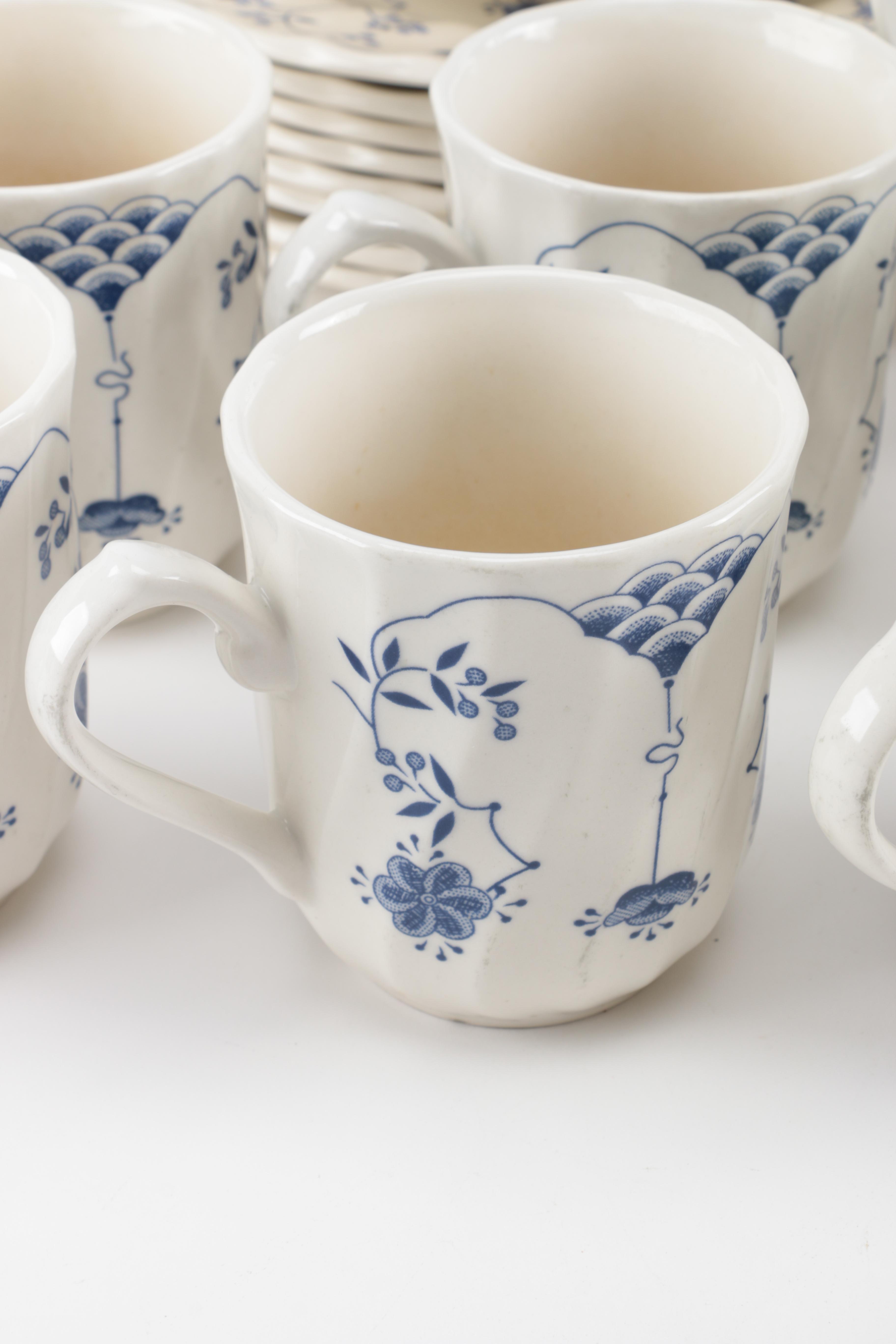 Churchill "Finlandia Swirl" Dinner  Service