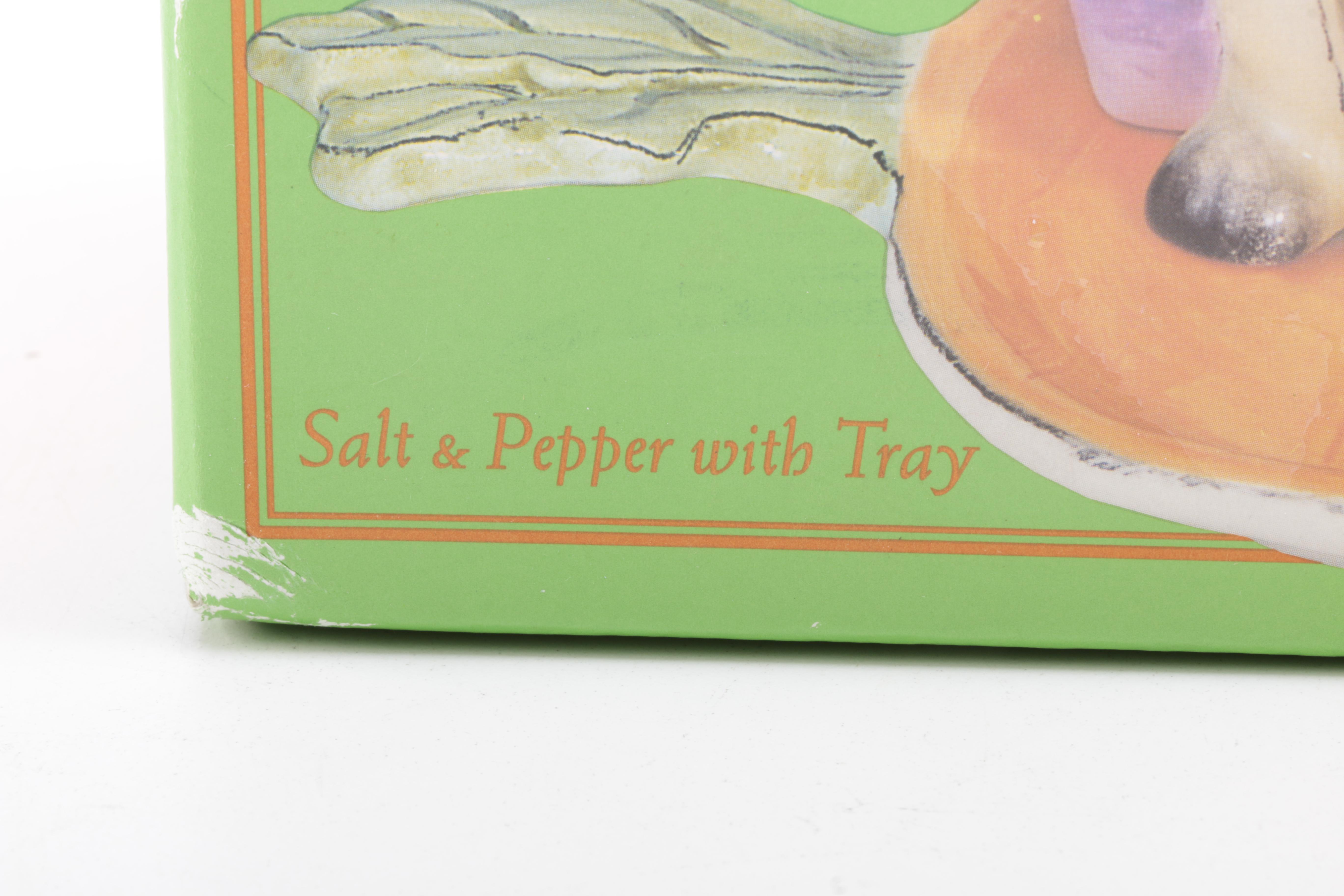 Fitz and Floyd Spotted Rabbit Salt and Pepper Set with Tray
