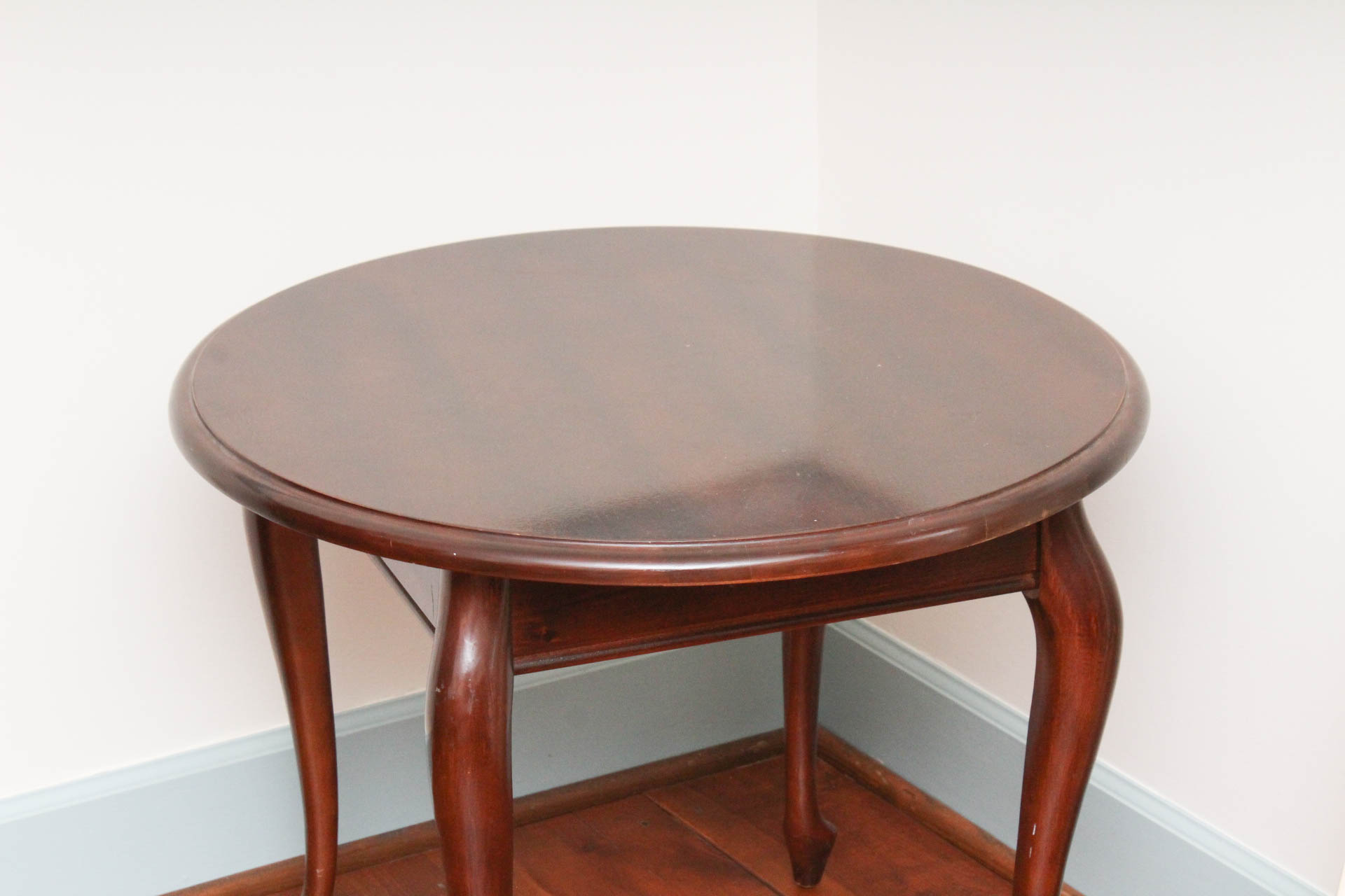 Queen Anne Accent Table