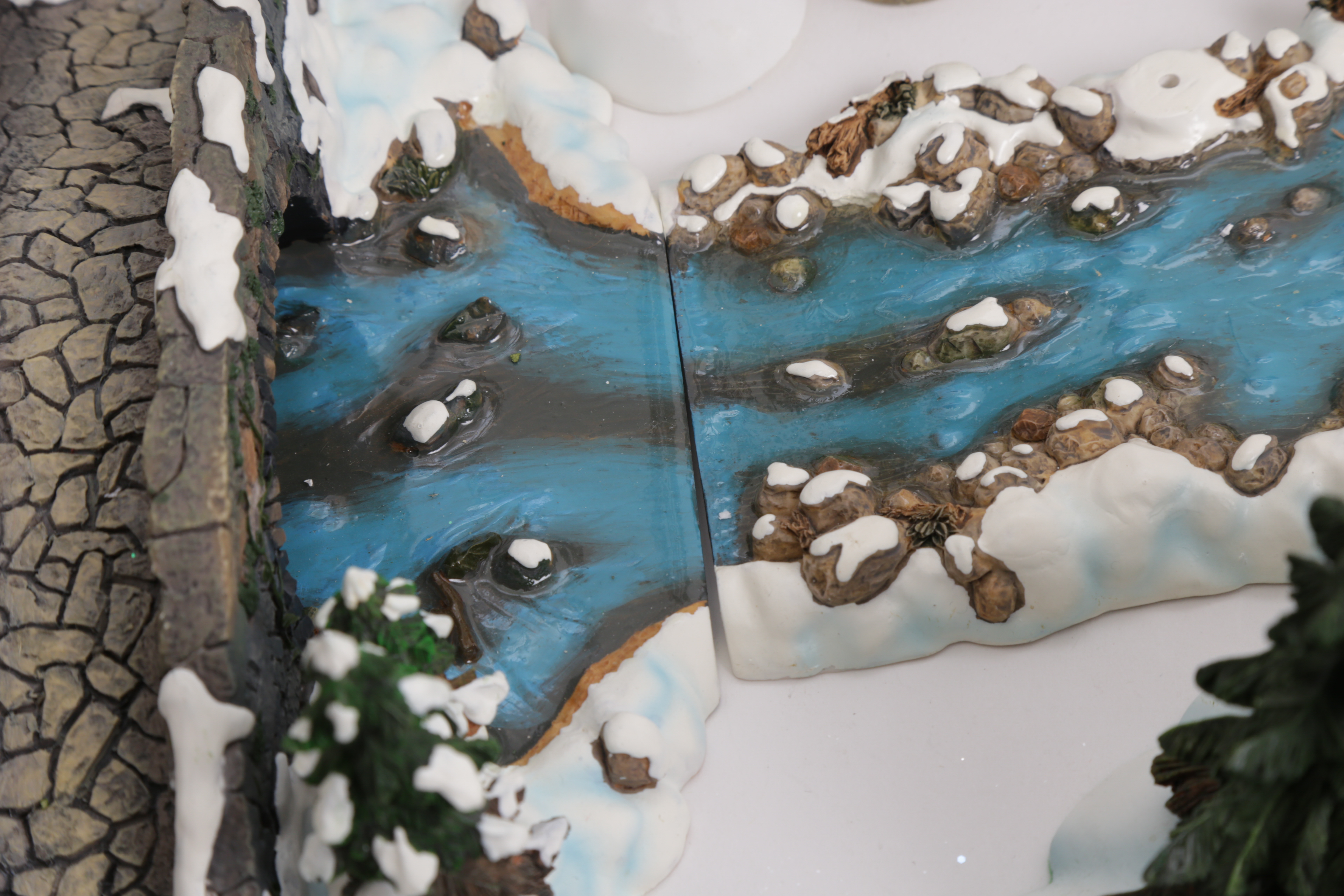 Department 56 Christmas Village Pieces