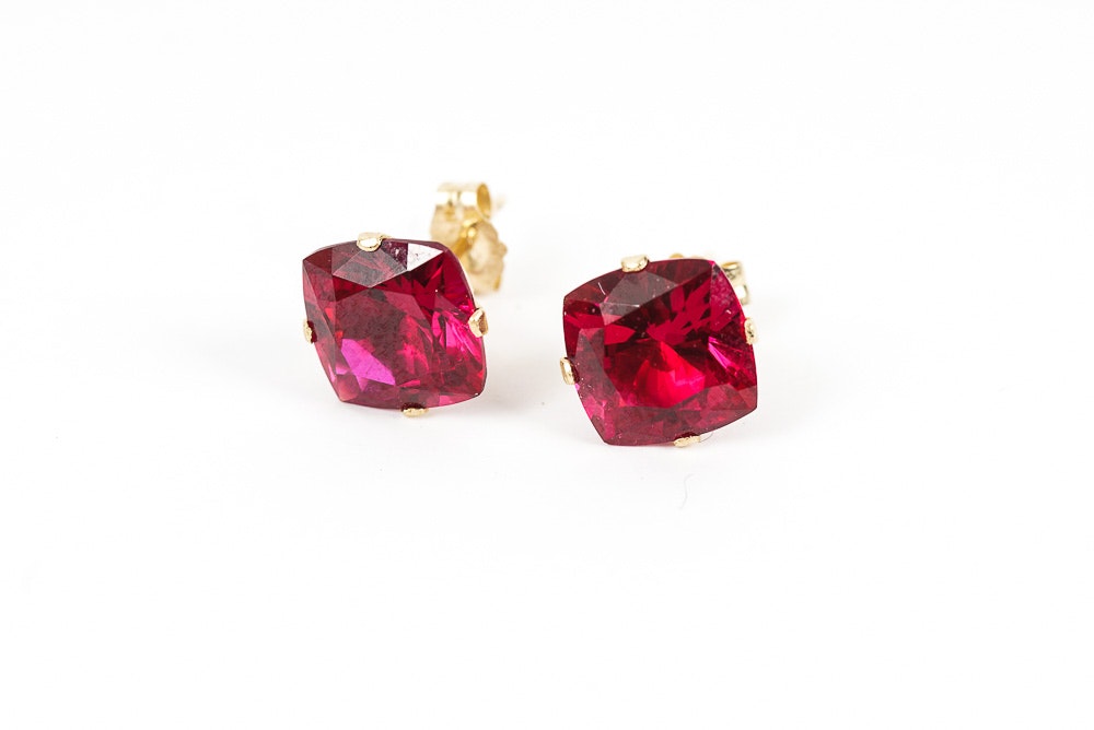 Gold and Ruby Earrings and Pendant Set