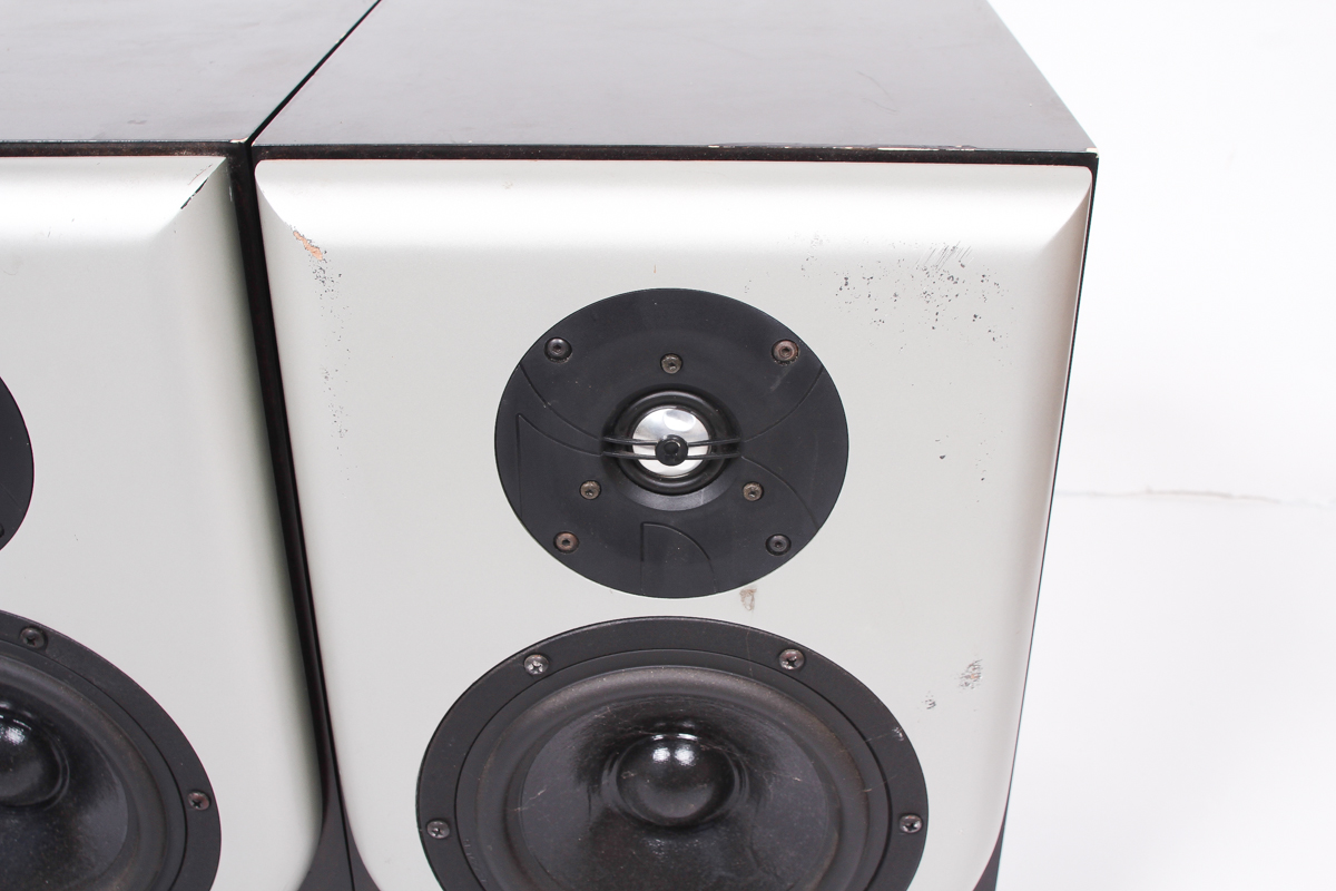 REL Q201E Subwoofer Speaker