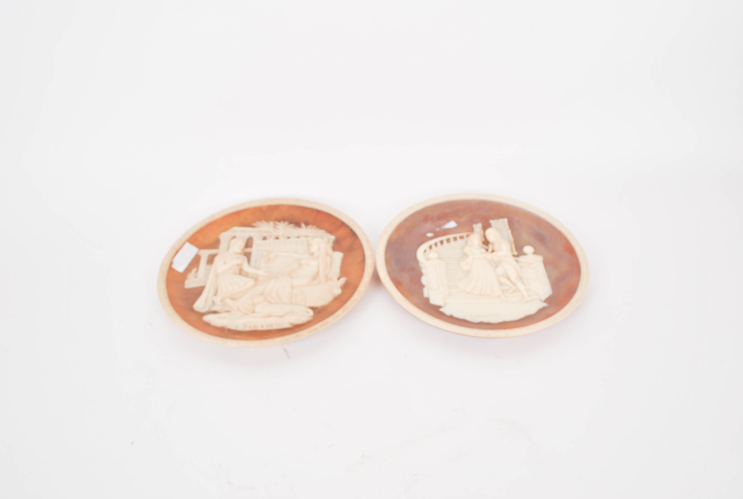 Pair of Collectors Plates Great Romances of History Collection