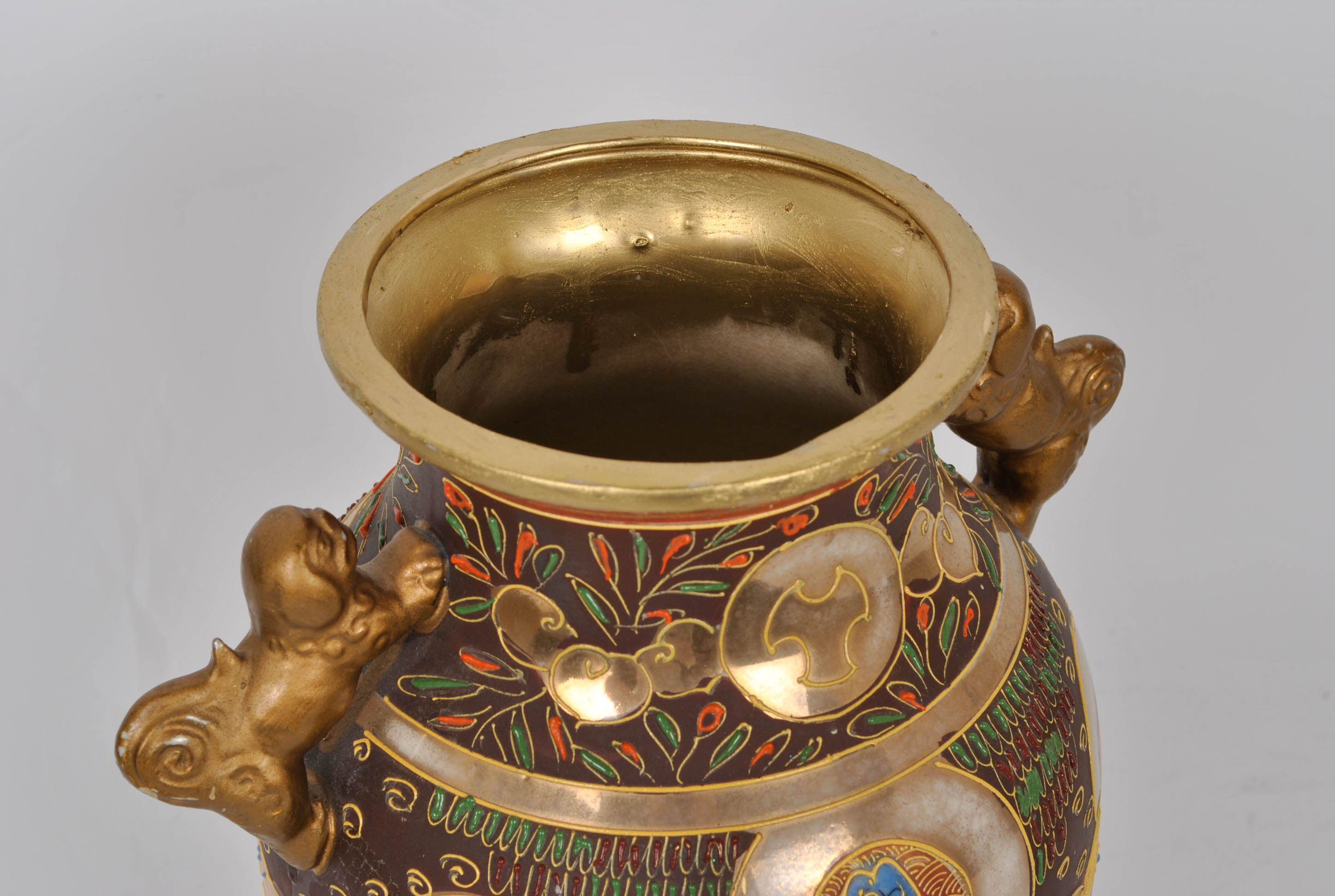 Japanese Moriage Urn