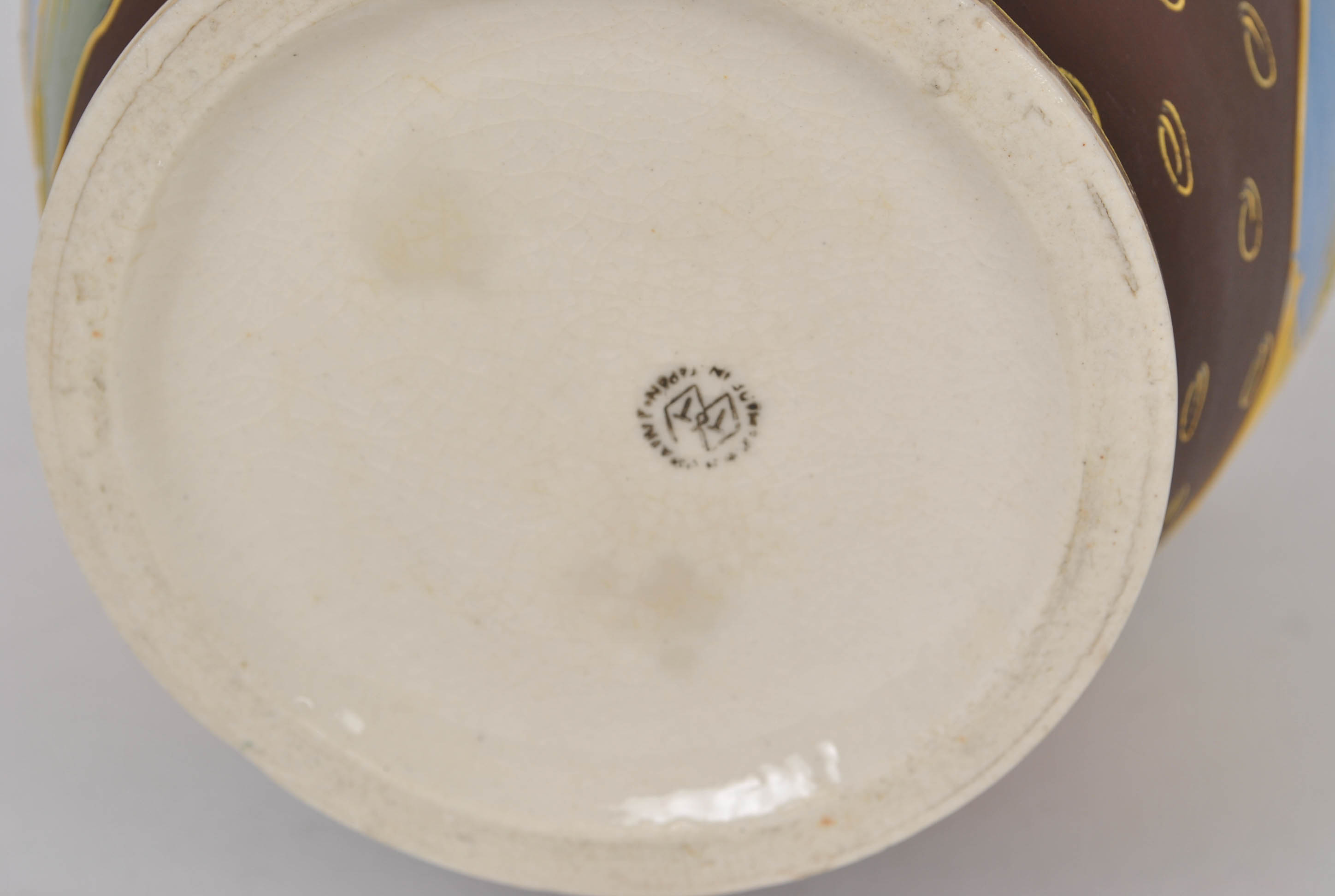 Japanese Moriage Urn