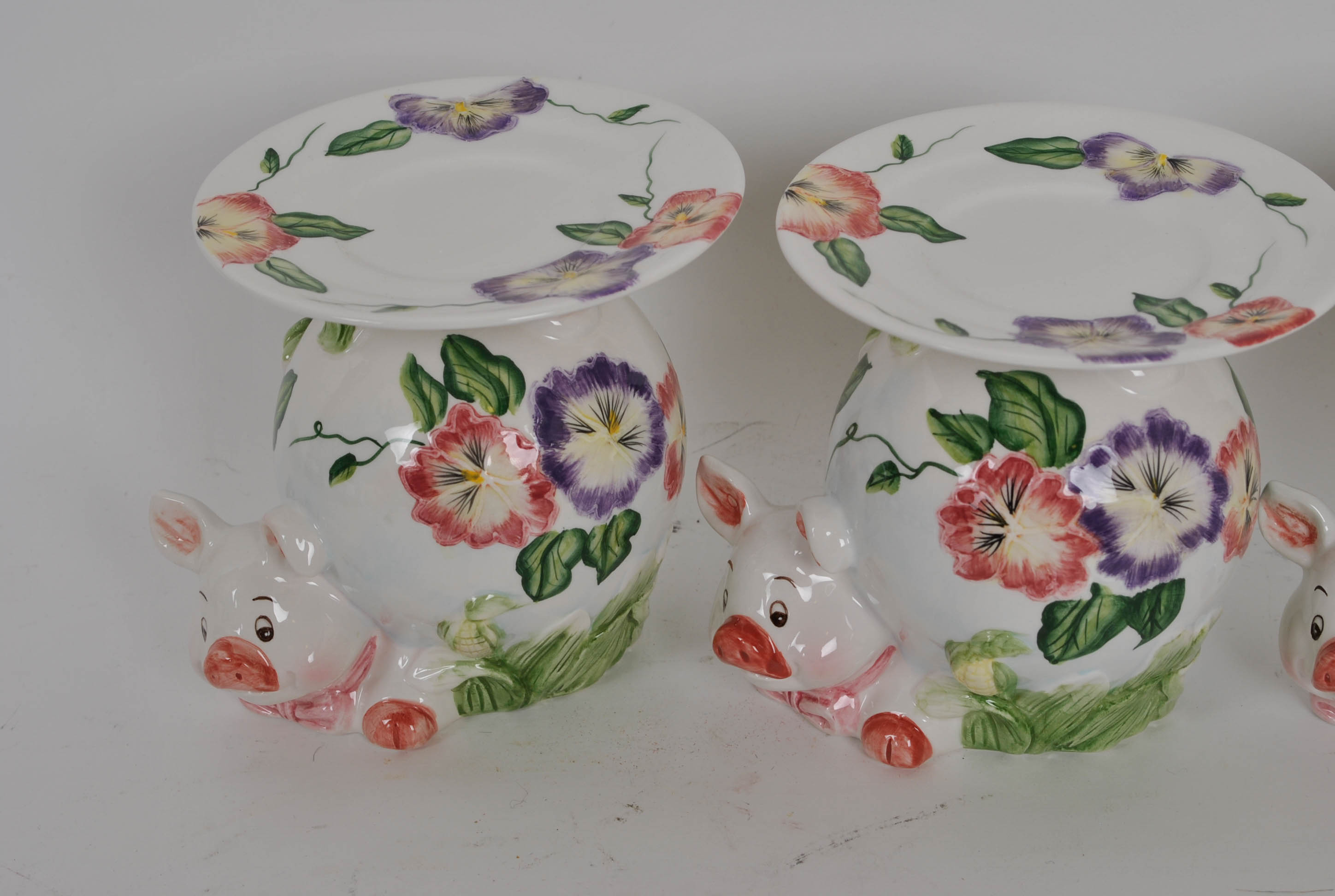 Collection of Porcelain Decor Items