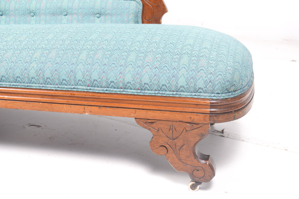 Victorian Fainting Couch