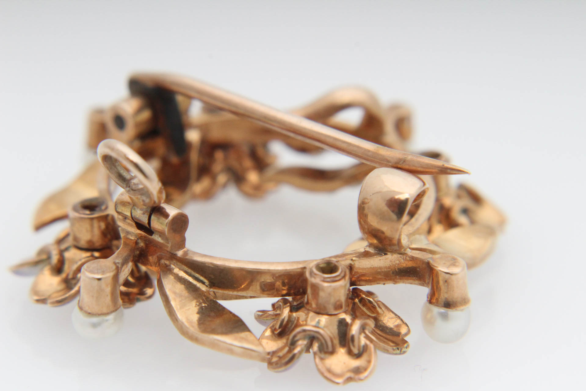 Art Nouveau 14K Yellow Diamond Pendant Brooch