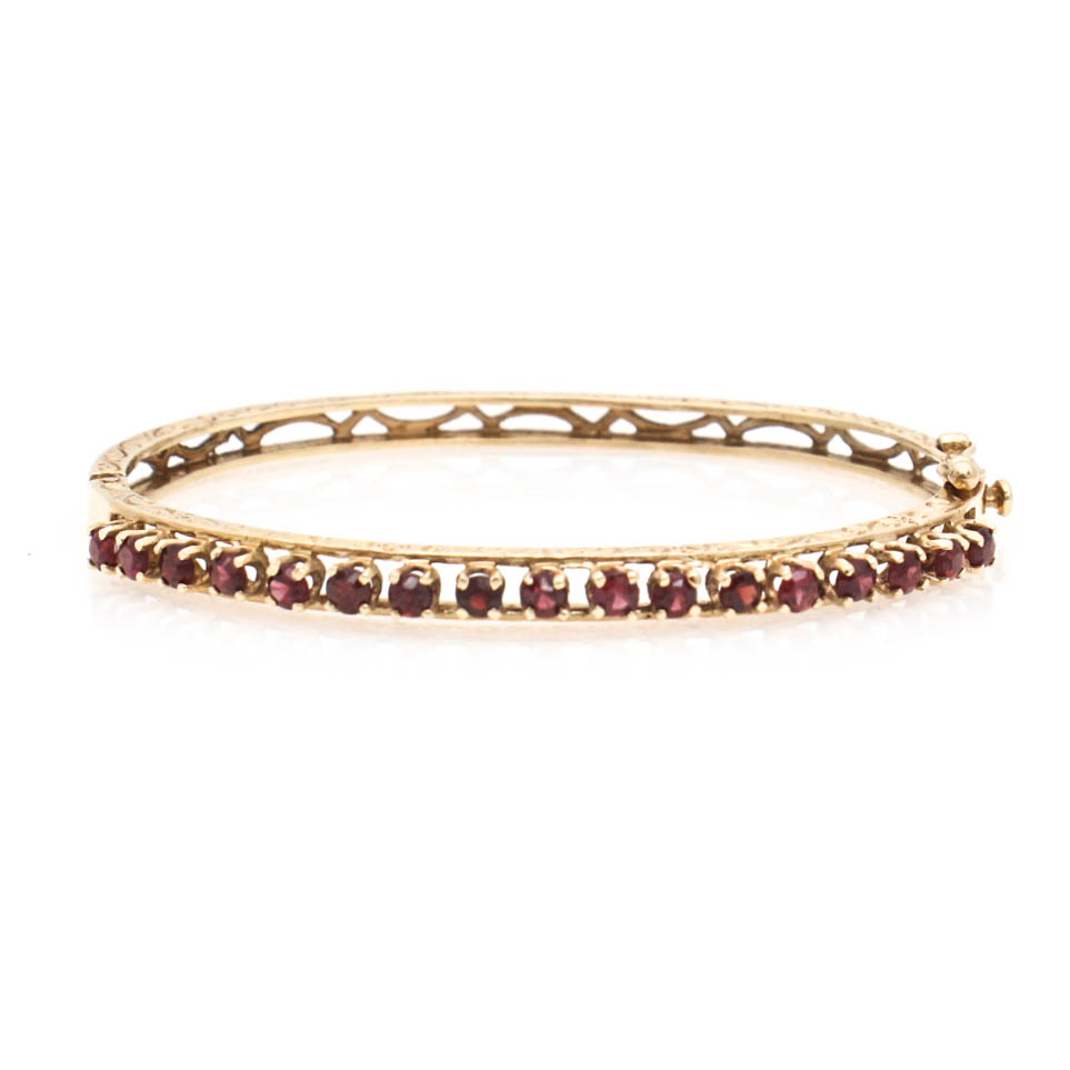 14K Yellow Gold Garnet Bangle