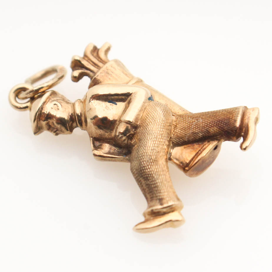 14K Yellow Gold Golfer Charm